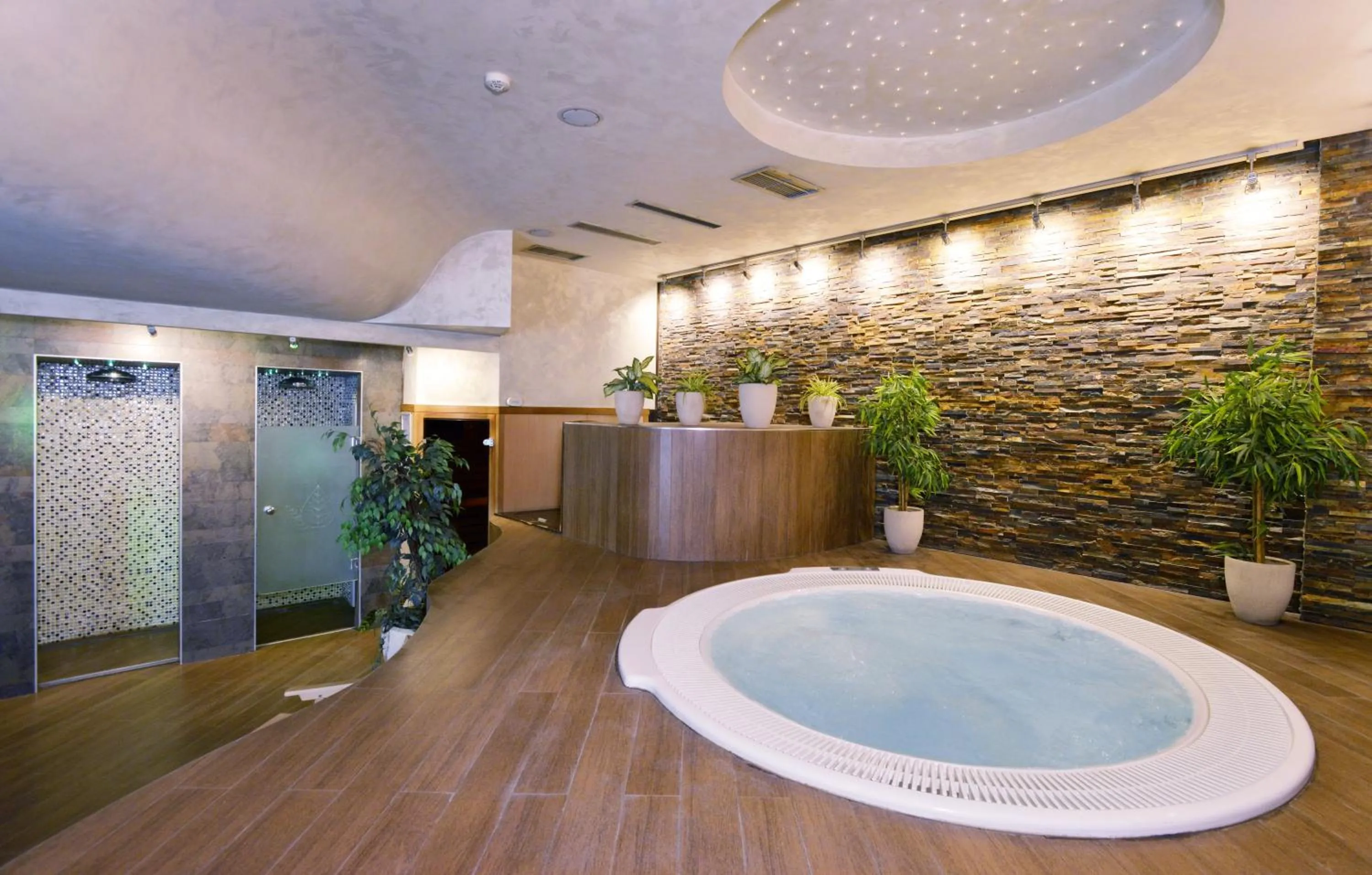 Hot Tub in Garni Hotel Aleksandar