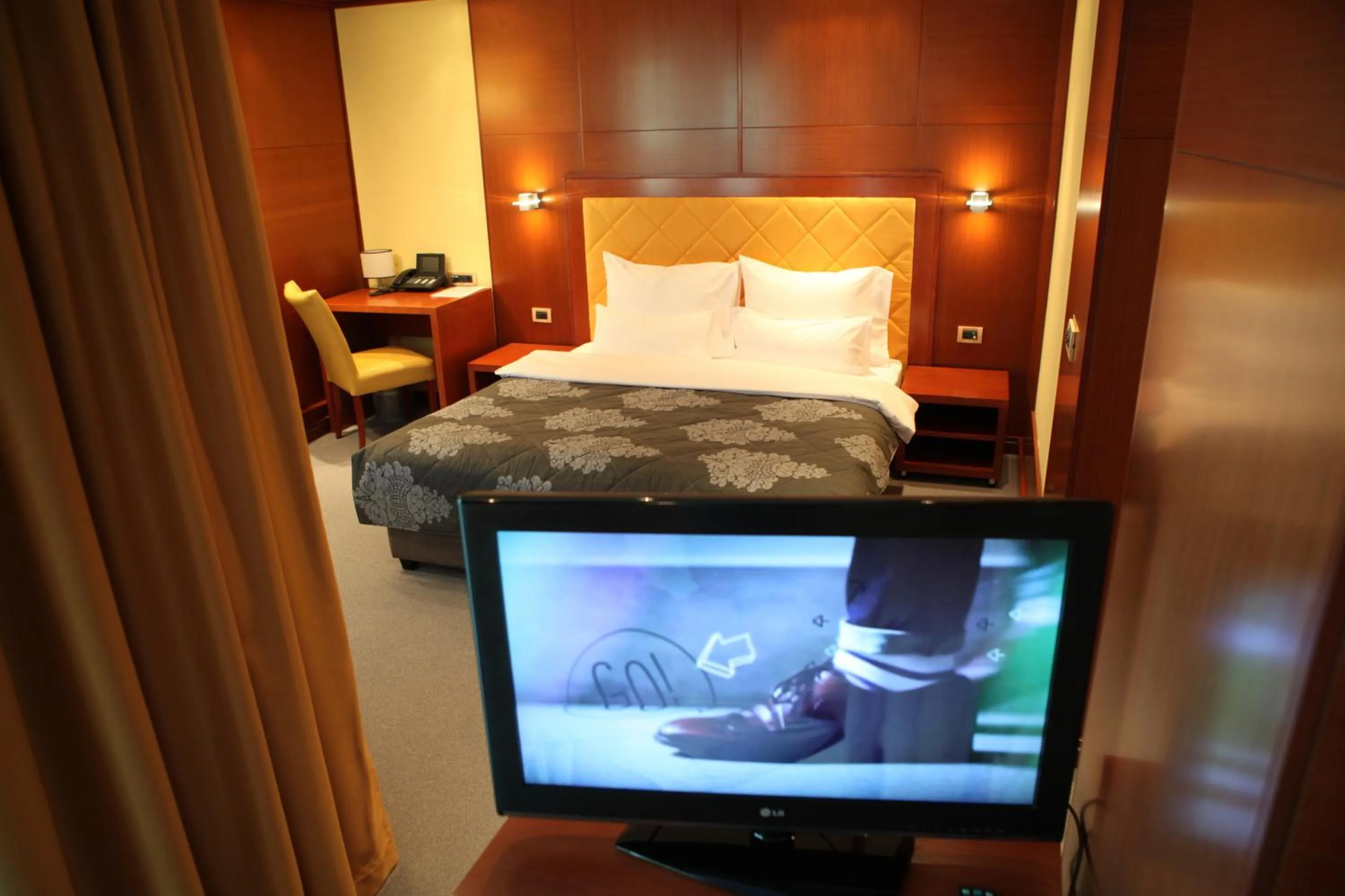 Bed in Garni Hotel Aleksandar