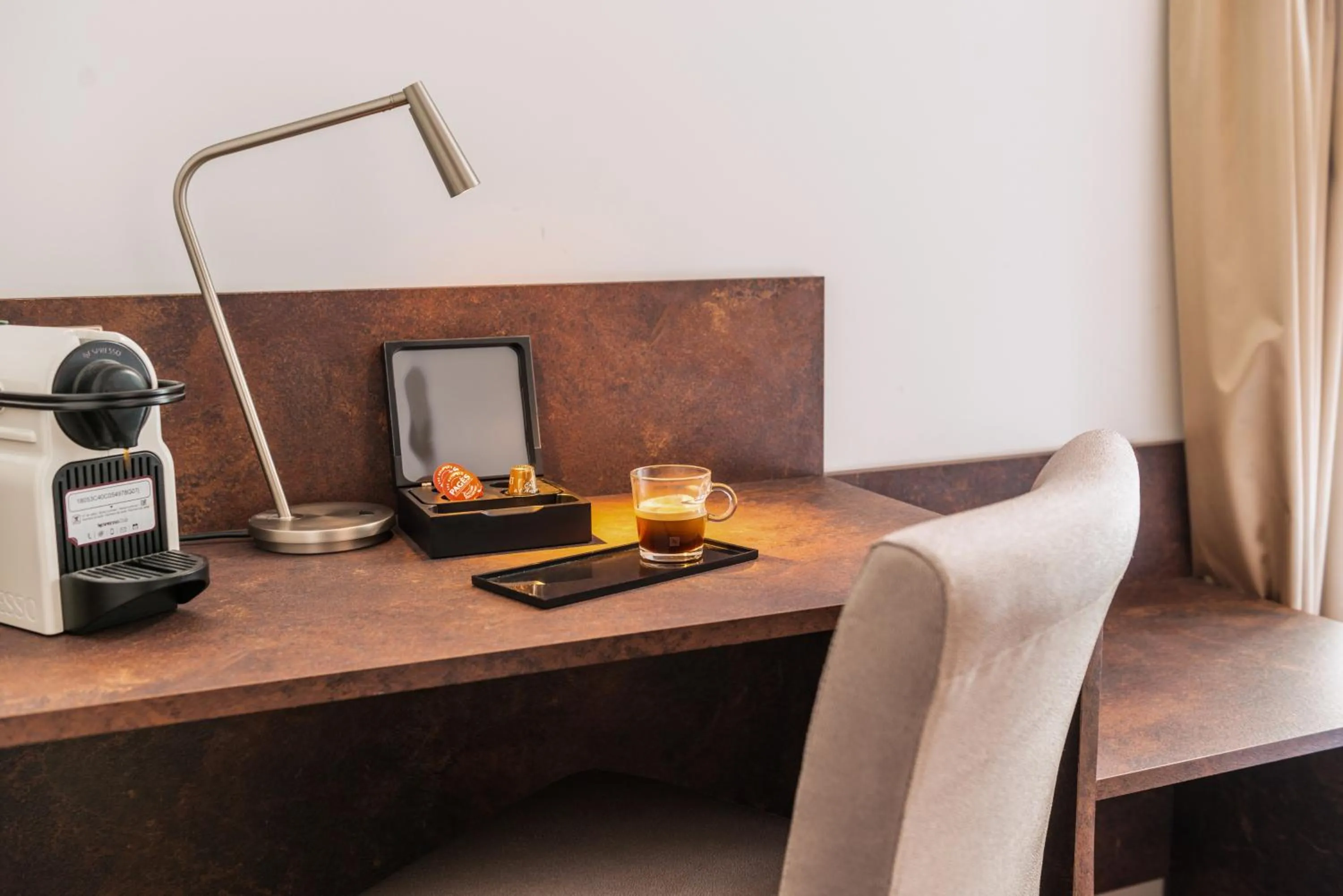 Coffee/tea facilities in The Originals City, Hôtel Orléans Nord