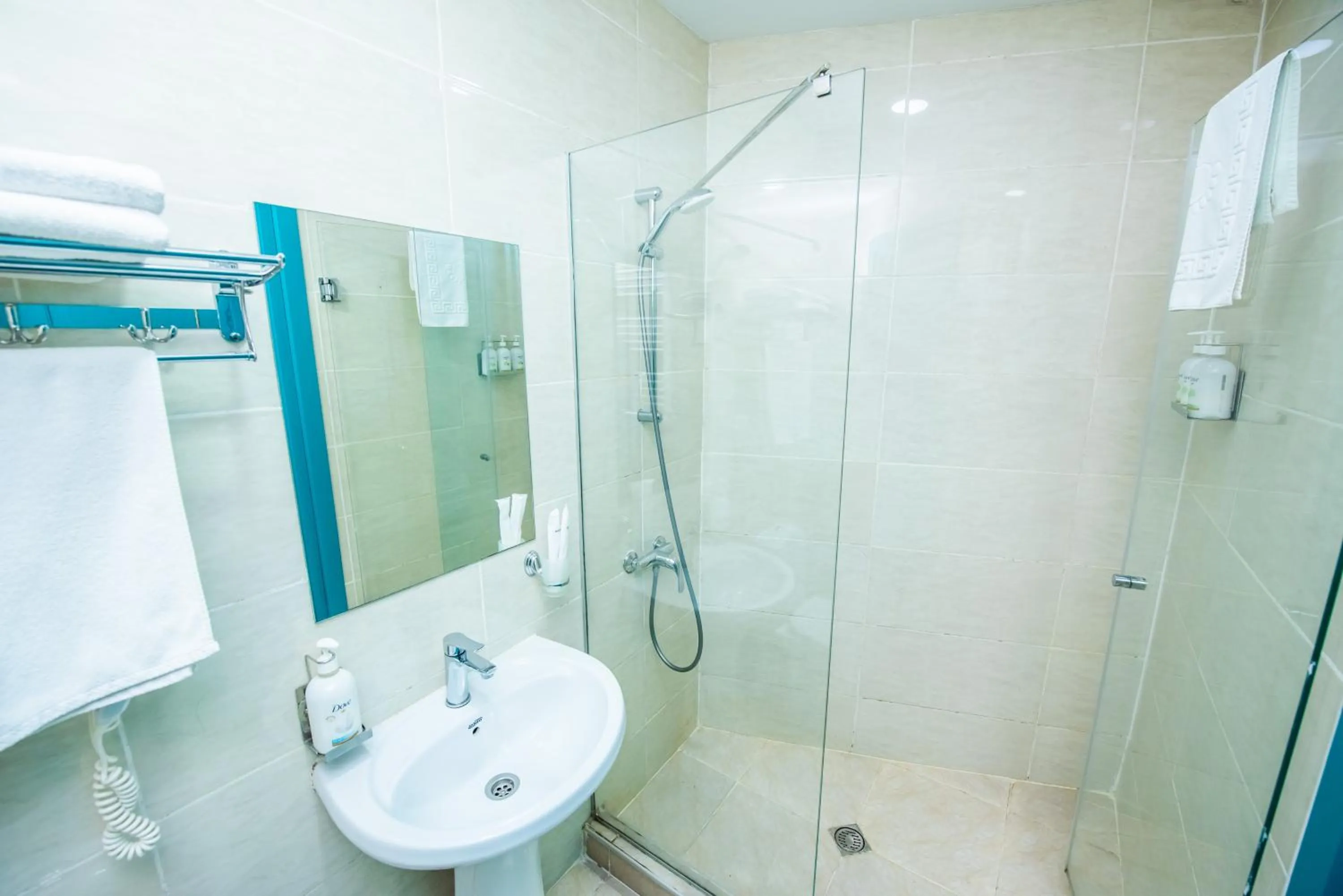 Shower in City Inn - Boutique Hotel Tbilisi