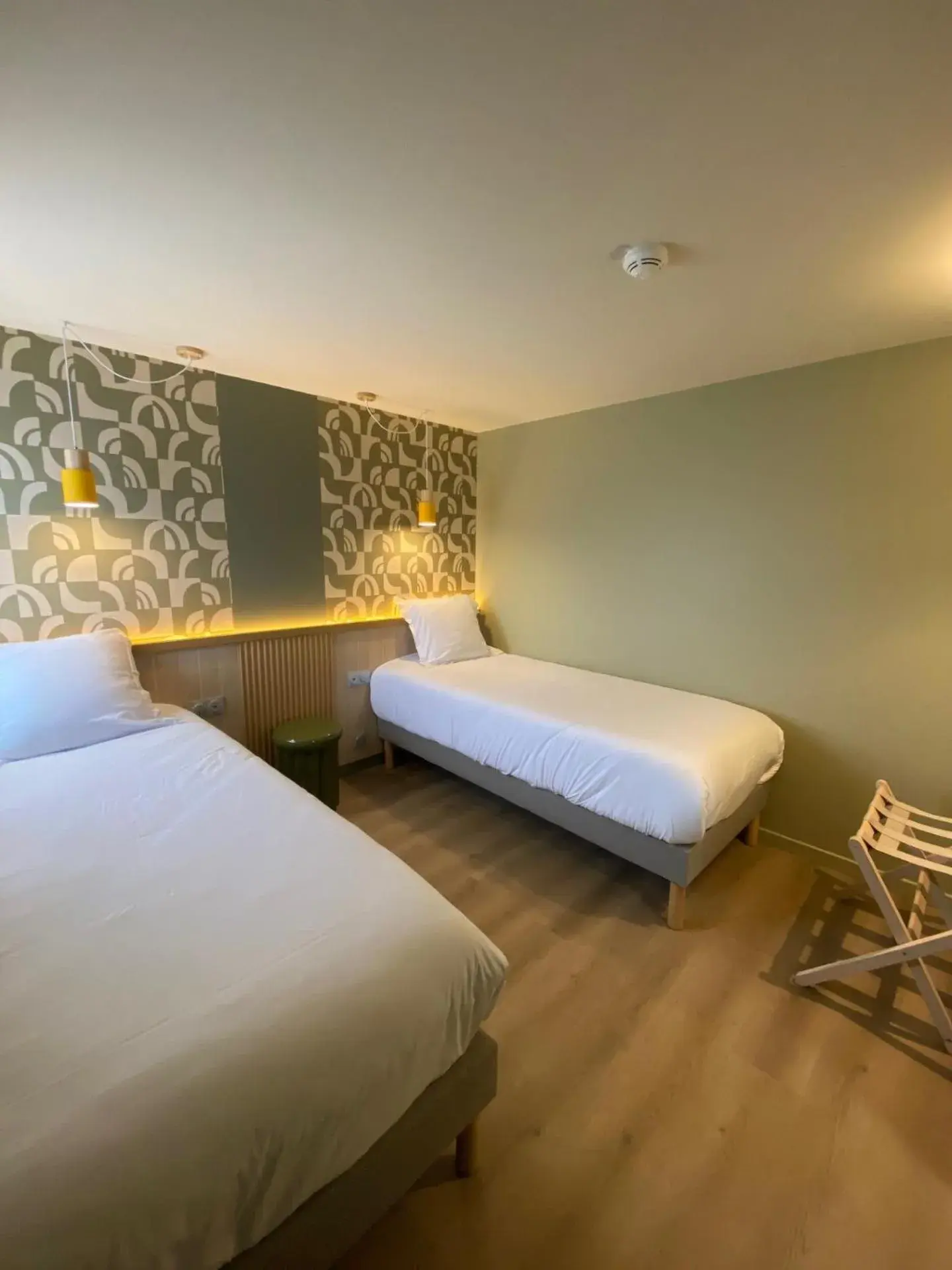 Twin Room in Green Hôtels Poitiers Twin Room in Green Hôtels Poitiers