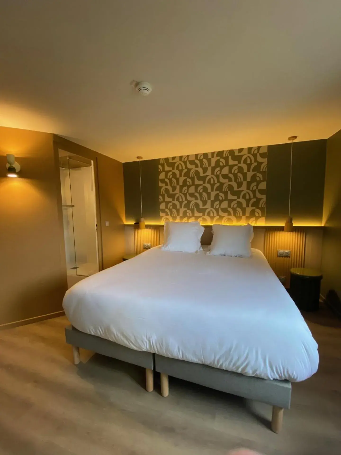 Quadruple Room in Green Hôtels Poitiers Quadruple Room in Green Hôtels Poitiers