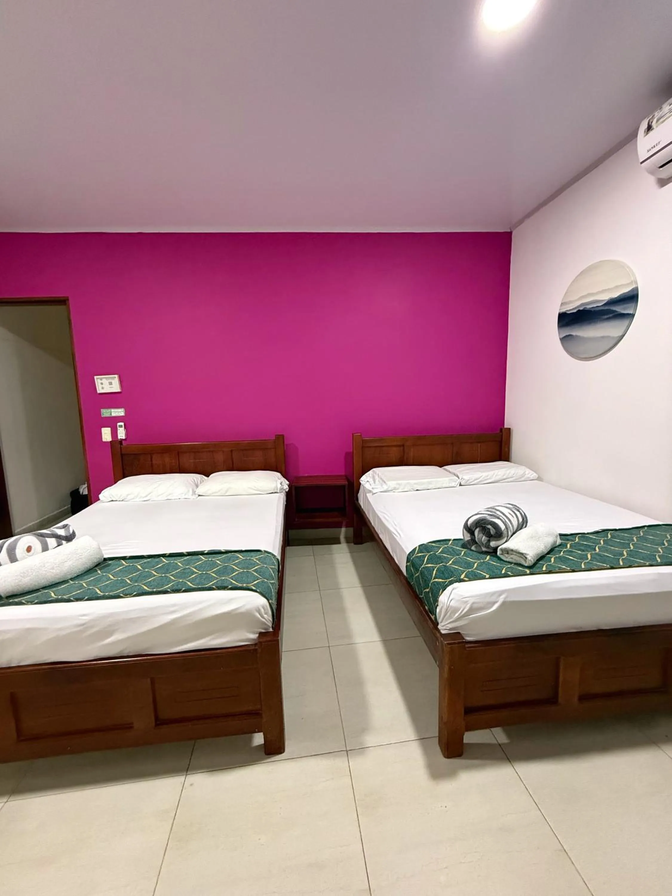 Photo of the whole room, Bed in Apartahotel Caribe Diez
