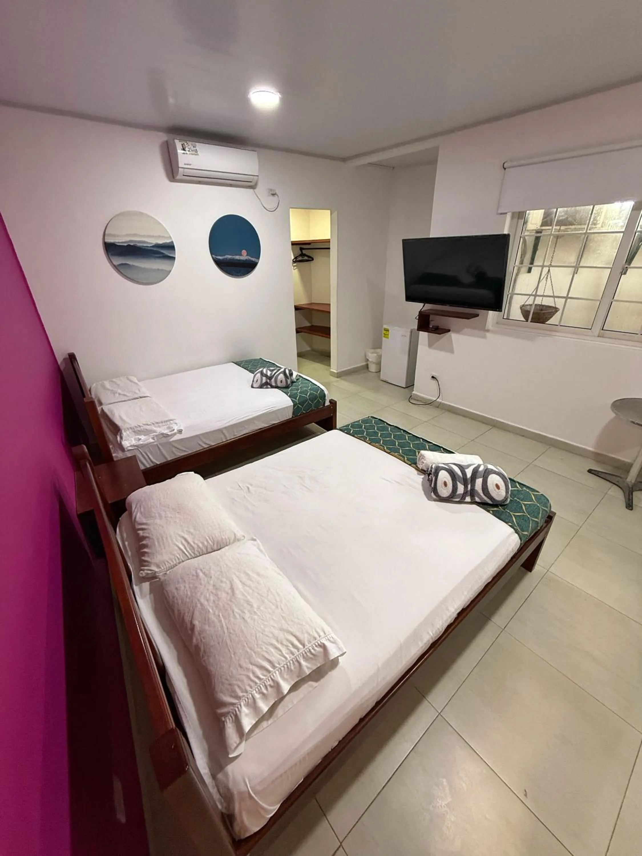 Photo of the whole room, Bed in Apartahotel Caribe Diez