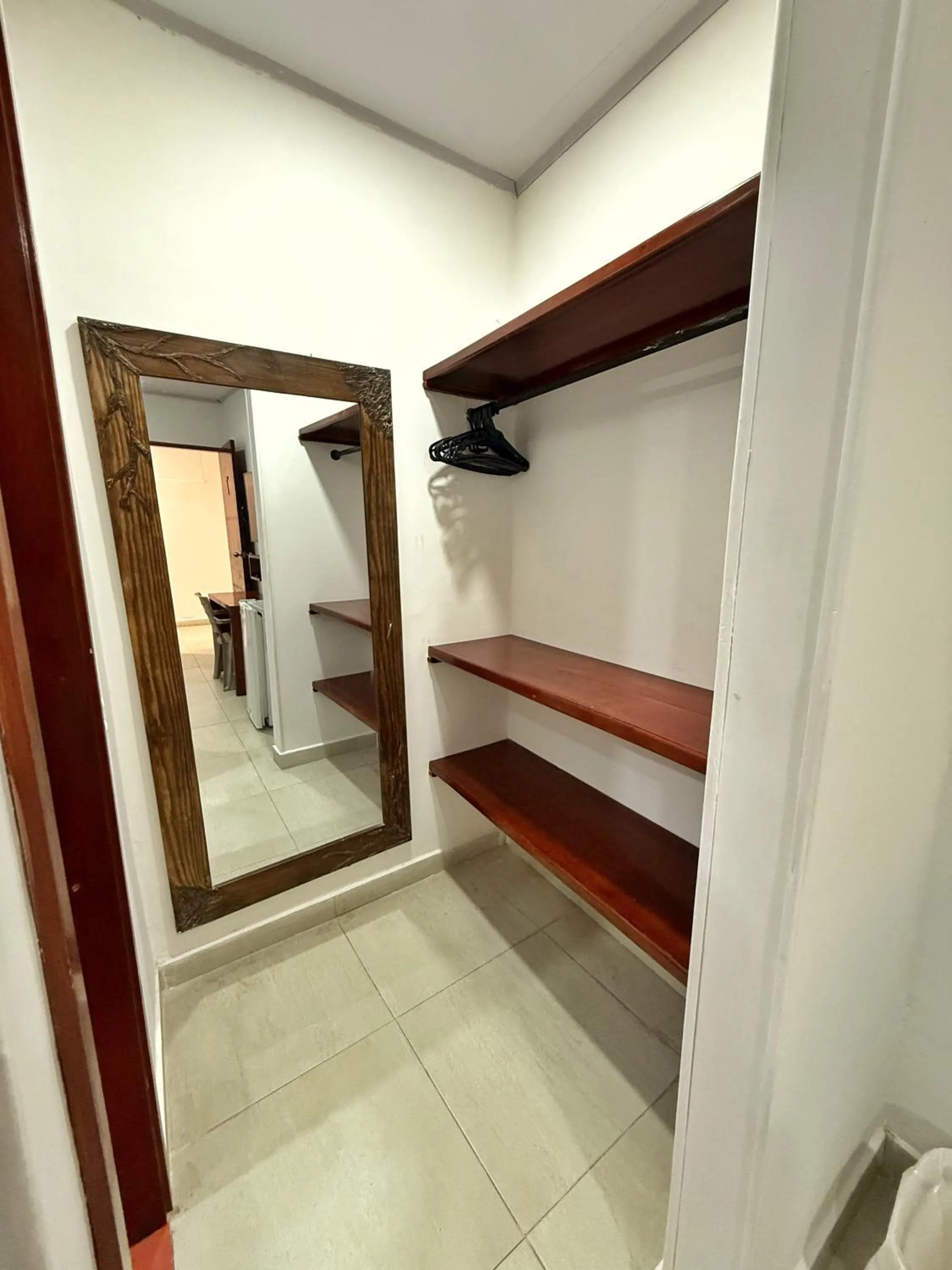 wardrobe in Apartahotel Caribe Diez