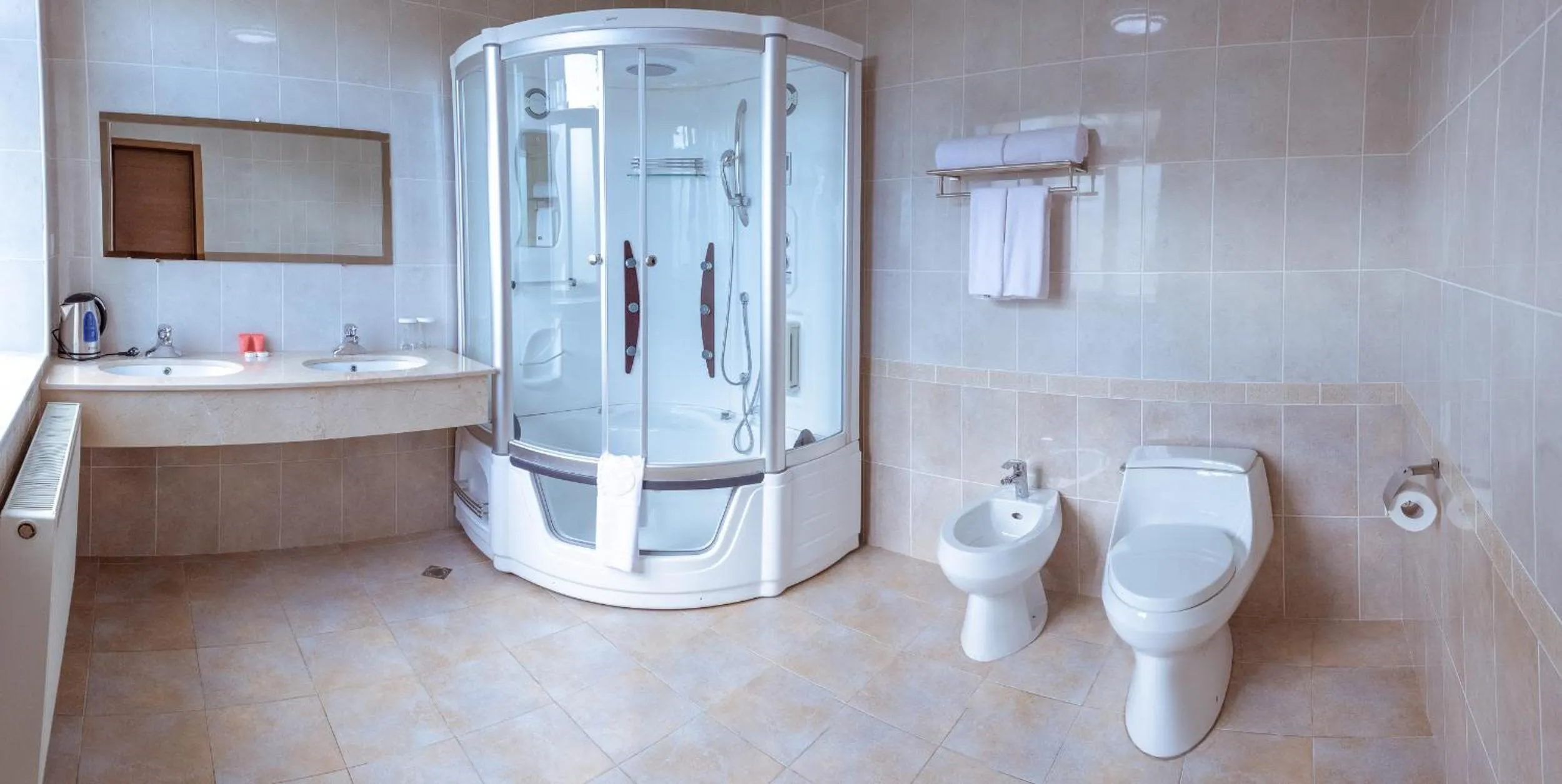 Shower in Dormitory Hualing Tbilisi