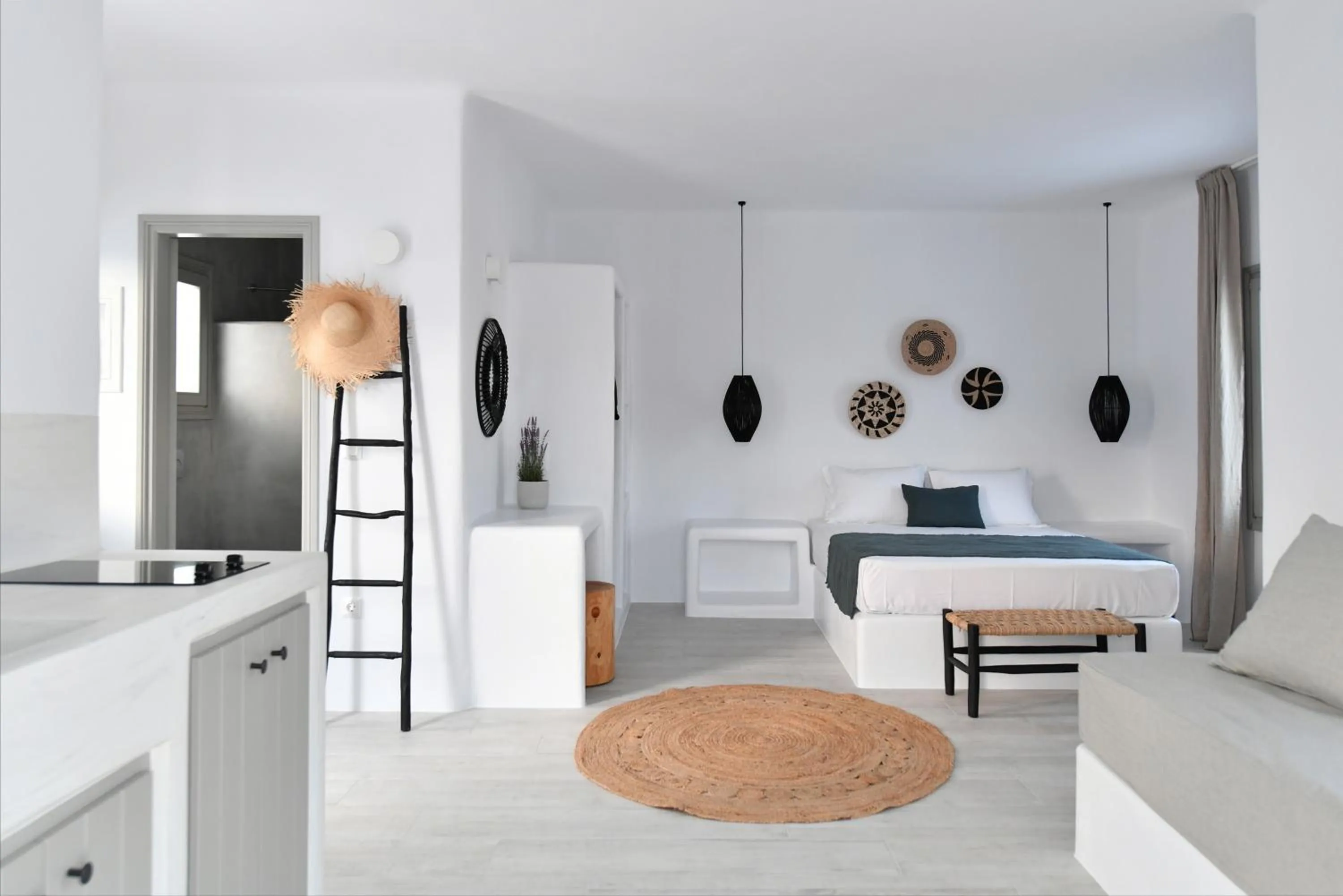 Seating area in White Blossom