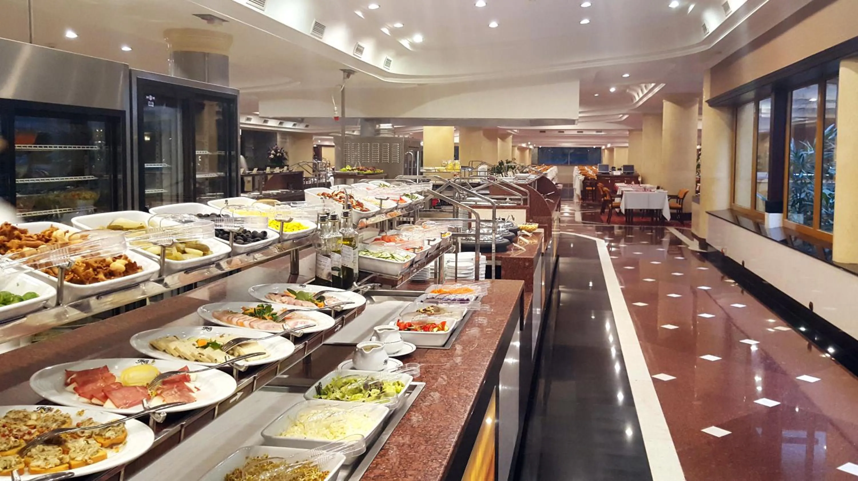 Restaurant/places to eat in Hotel Gołębiewski Mikołajki