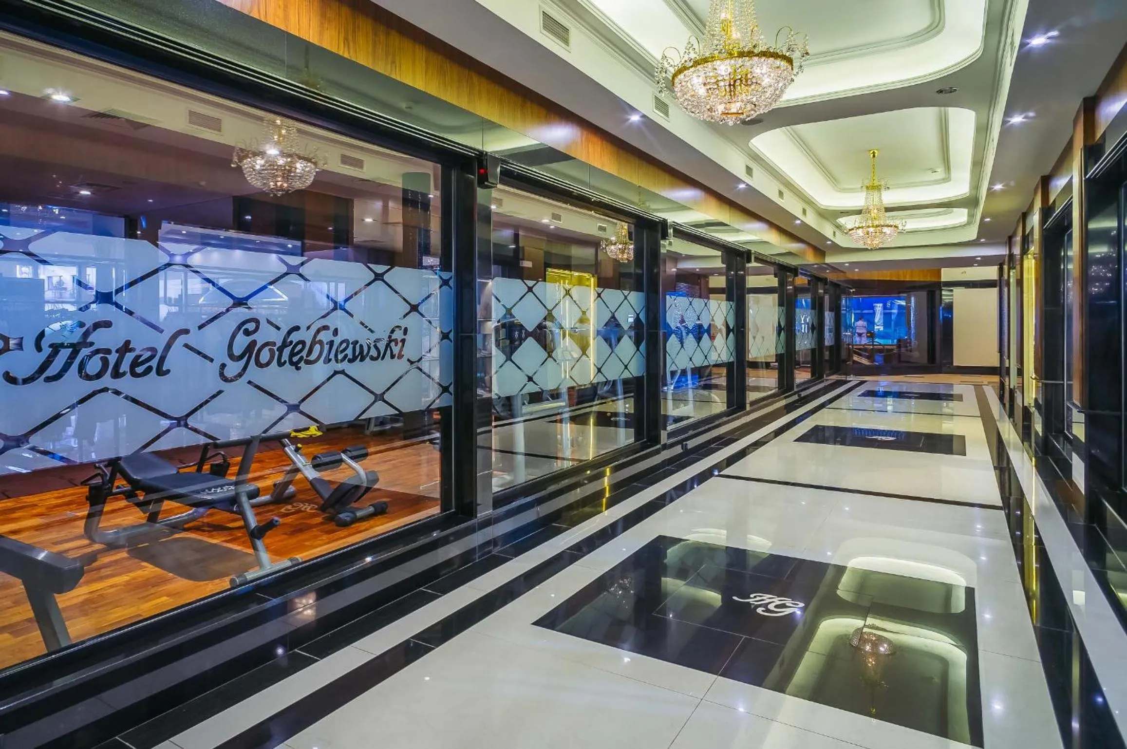 Windsurfing in Hotel Gołębiewski Mikołajki