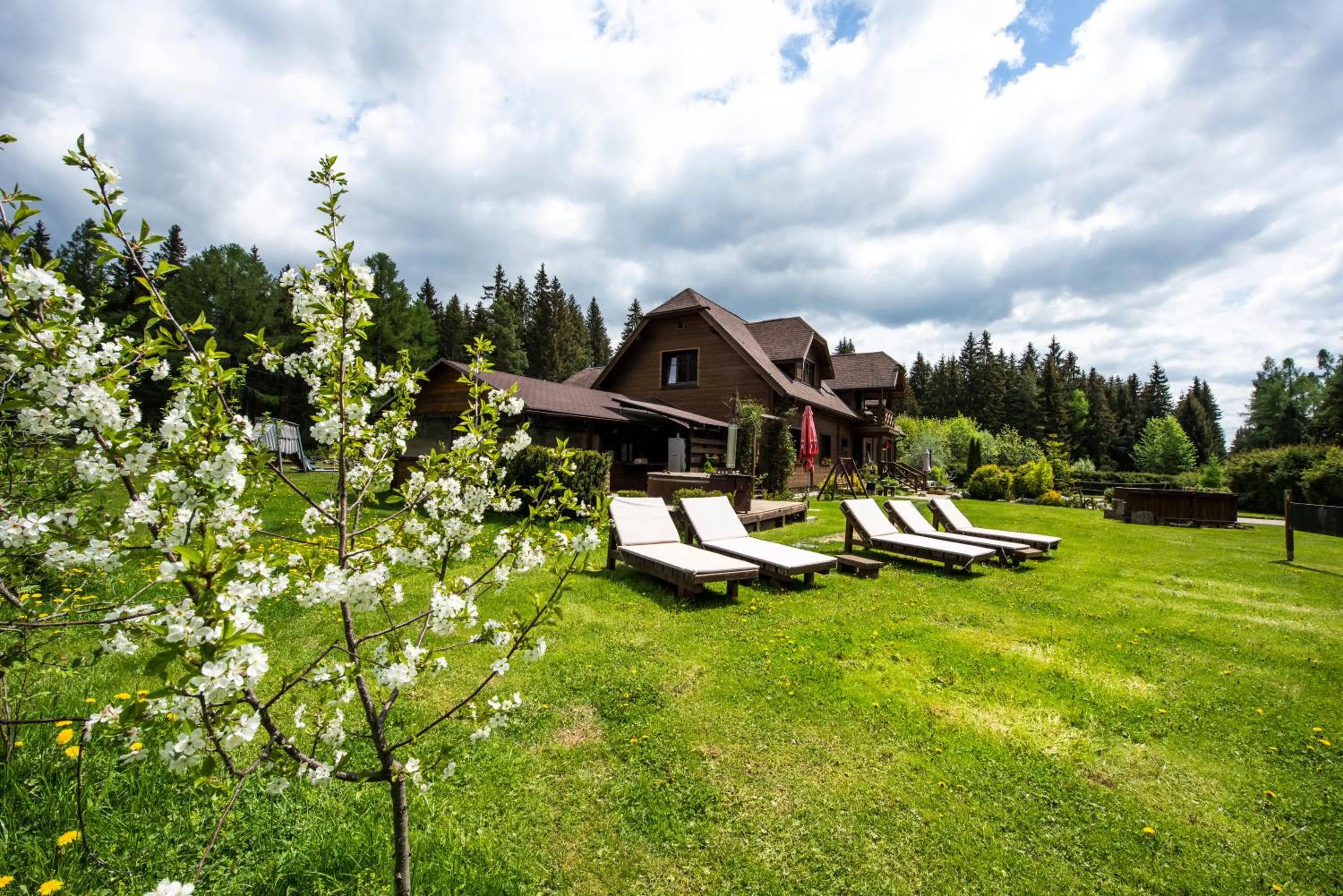 Property building in Penzion Sileo