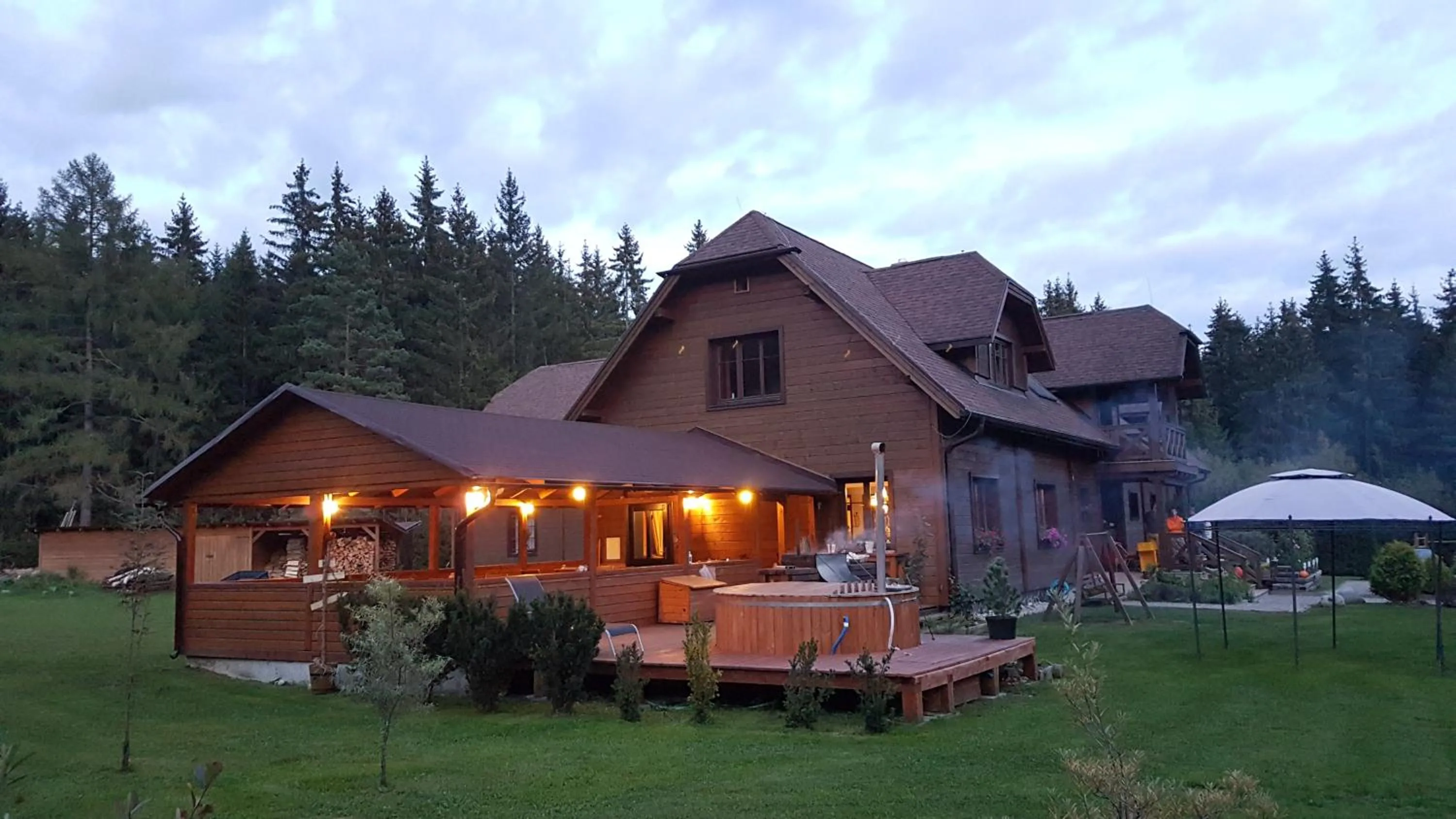 Facade/entrance in Penzion Sileo