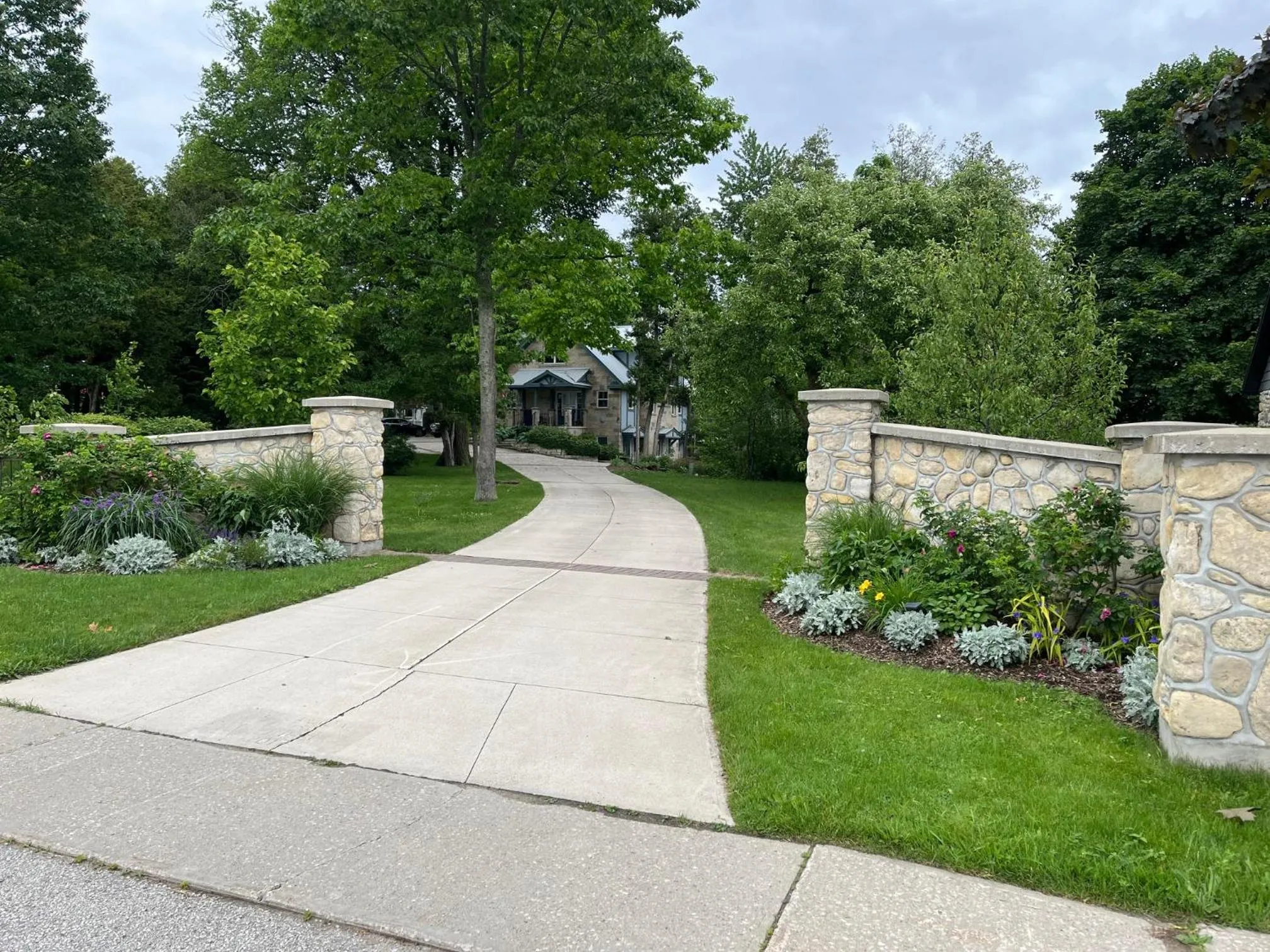 Property building in Lionheart Guest House