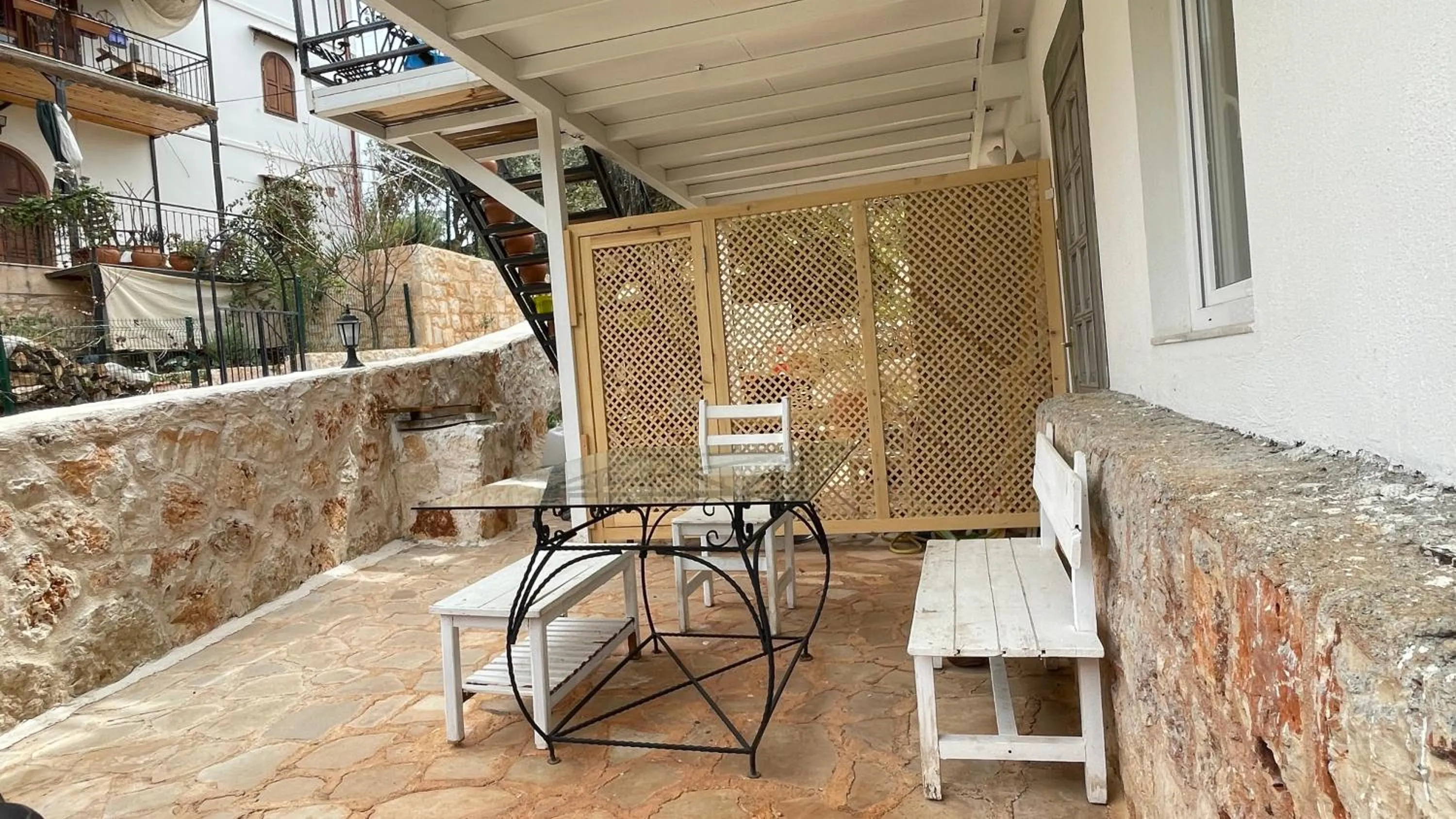 Patio in Kaktus Beach Apart