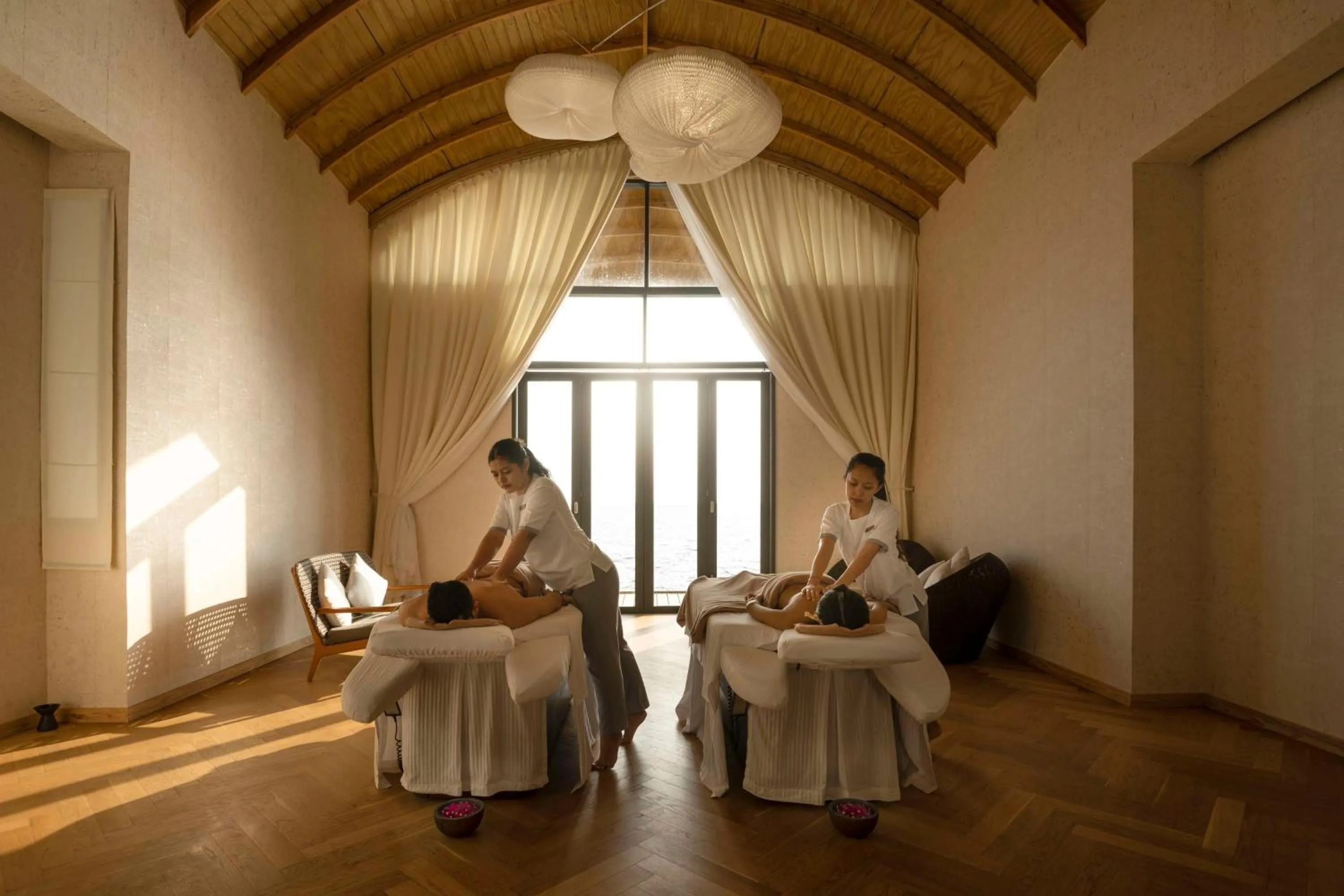 Spa and wellness centre/facilities in OUTRIGGER Maldives Maafushivaru Resort