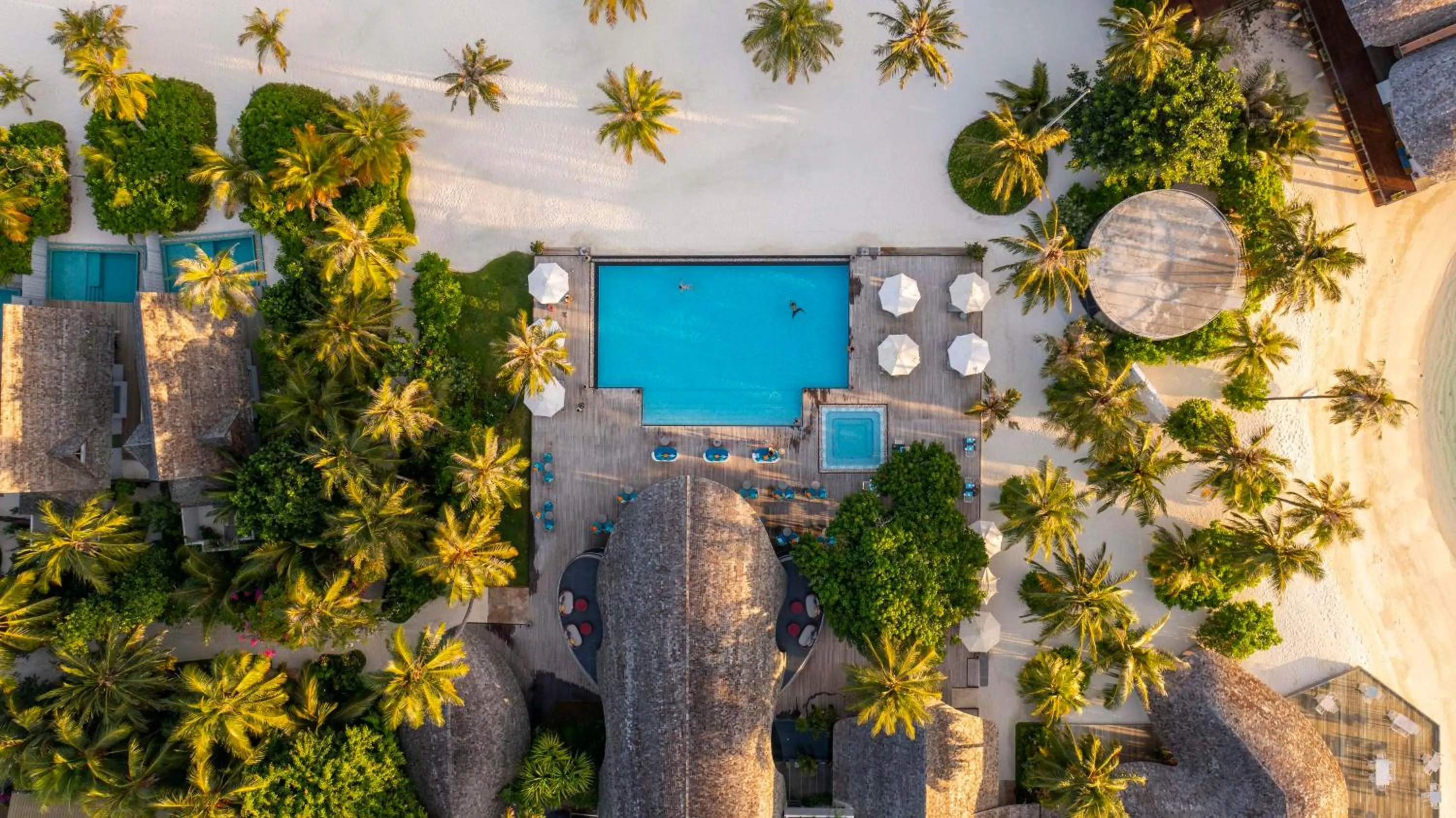 Property building in OUTRIGGER Maldives Maafushivaru Resort