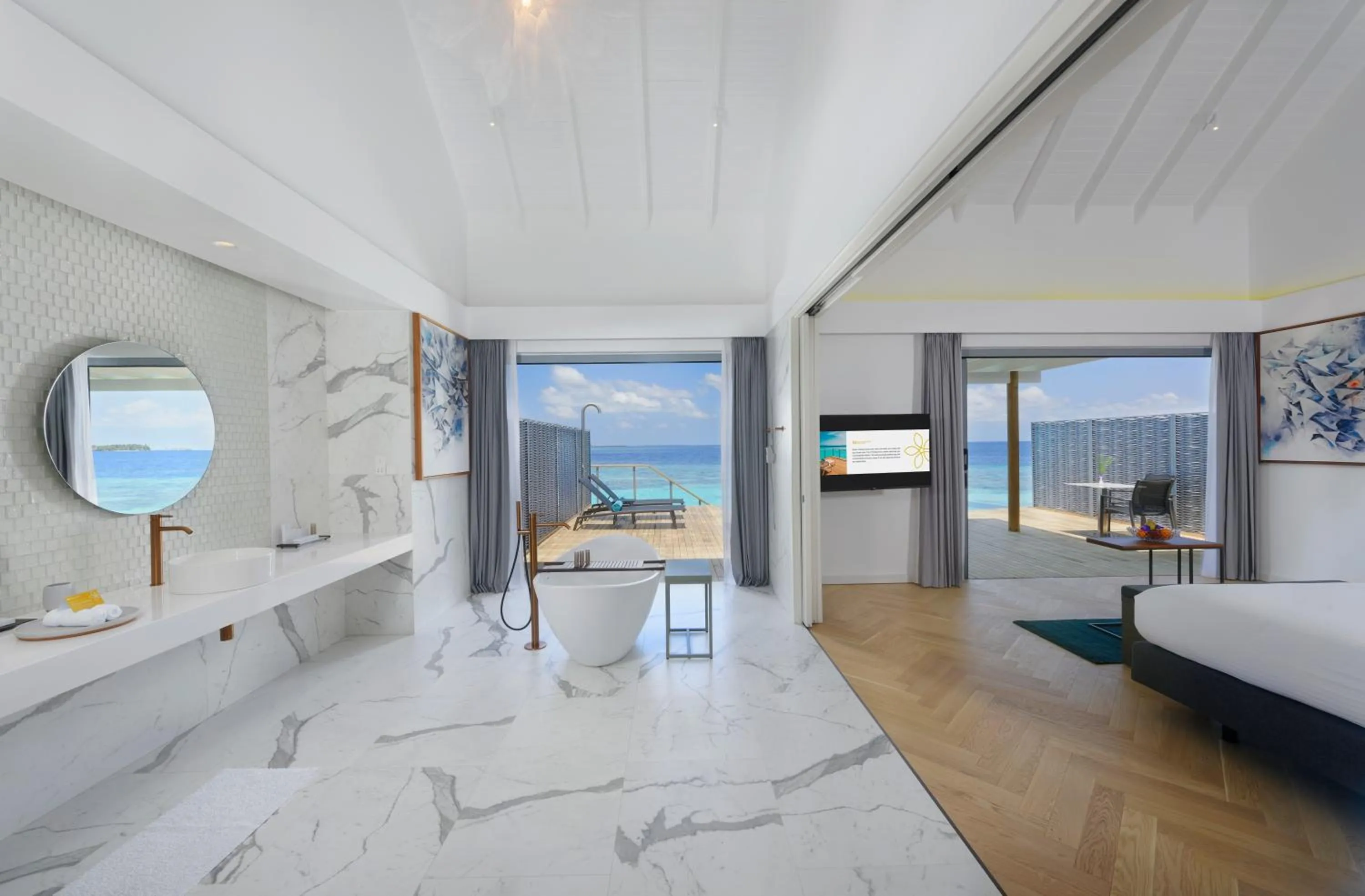 Shower, Bed in OUTRIGGER Maldives Maafushivaru Resort