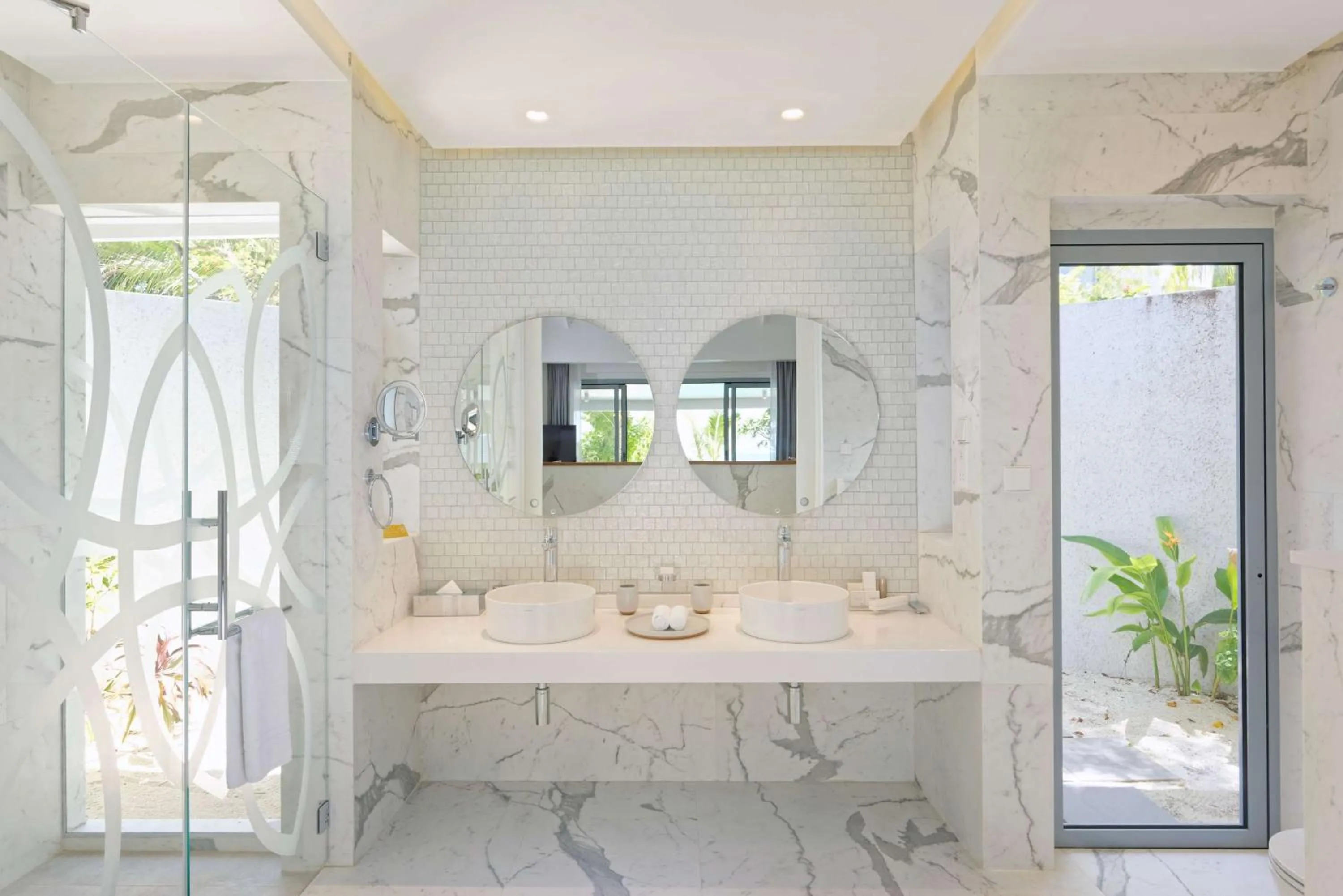 Bathroom in OUTRIGGER Maldives Maafushivaru Resort