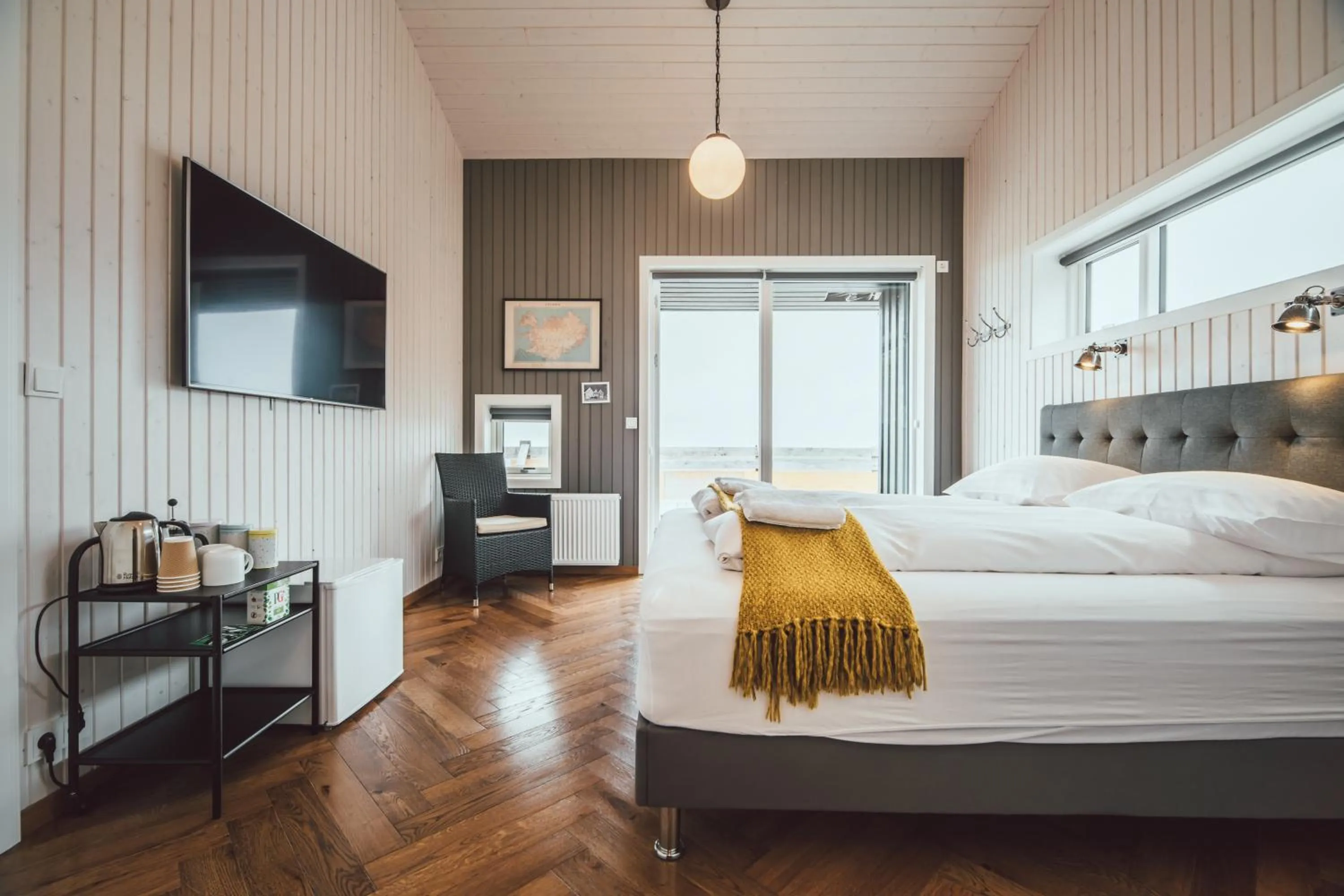 Bed in Ekra Glacier Lagoon