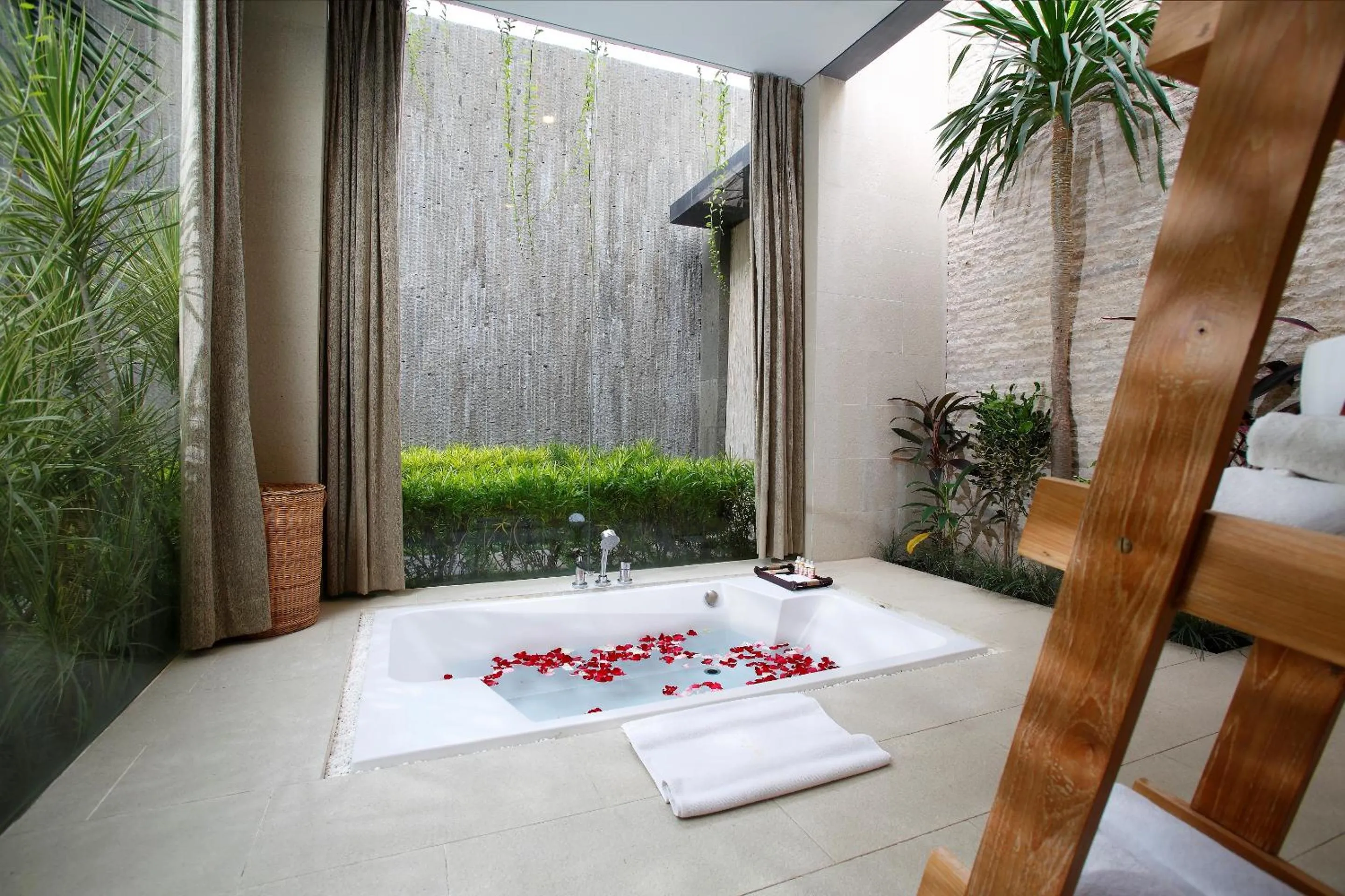 Bathroom in Sandhya Villa Canggu Echo Beach
