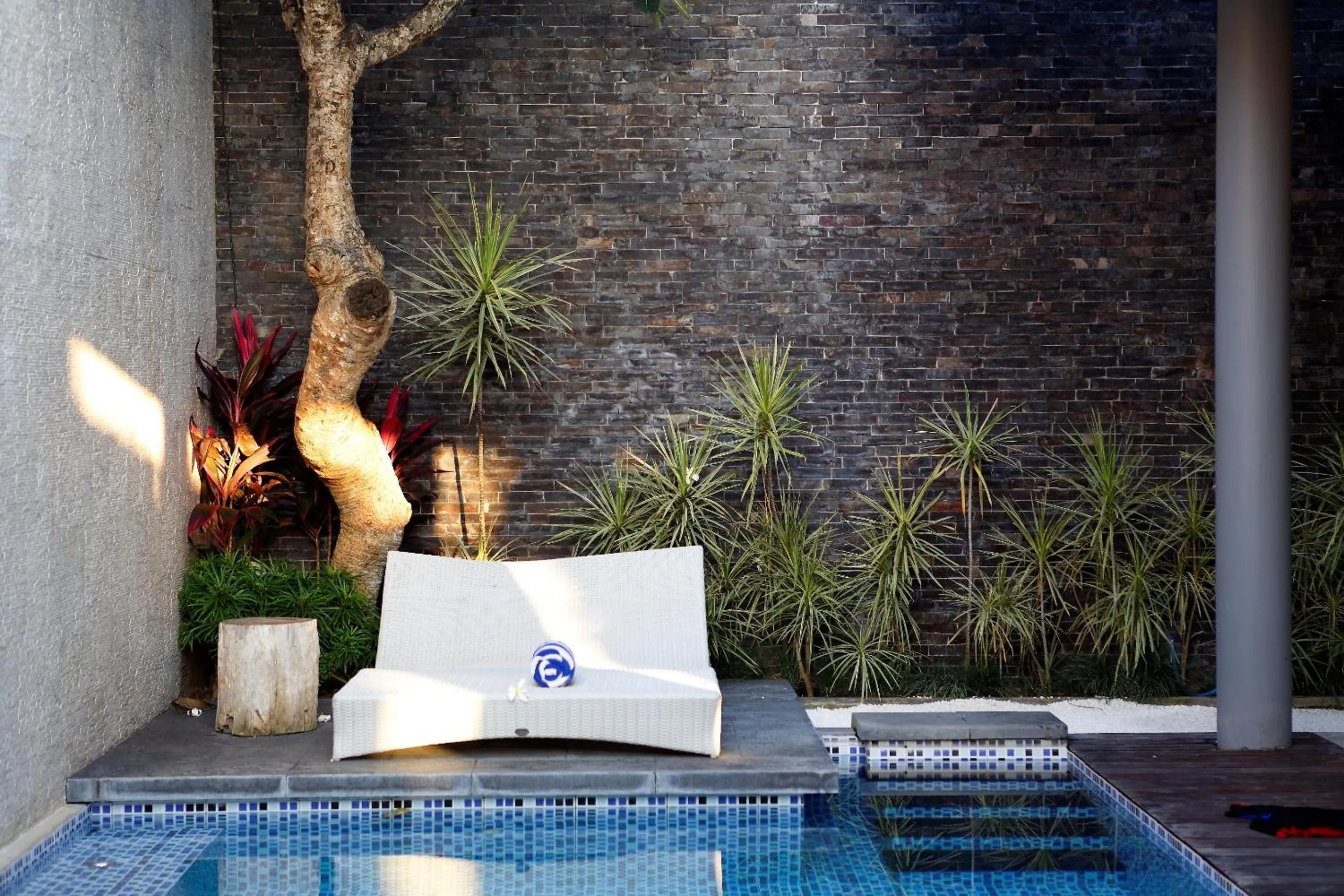 Swimming pool in Sandhya Villa Canggu Echo Beach