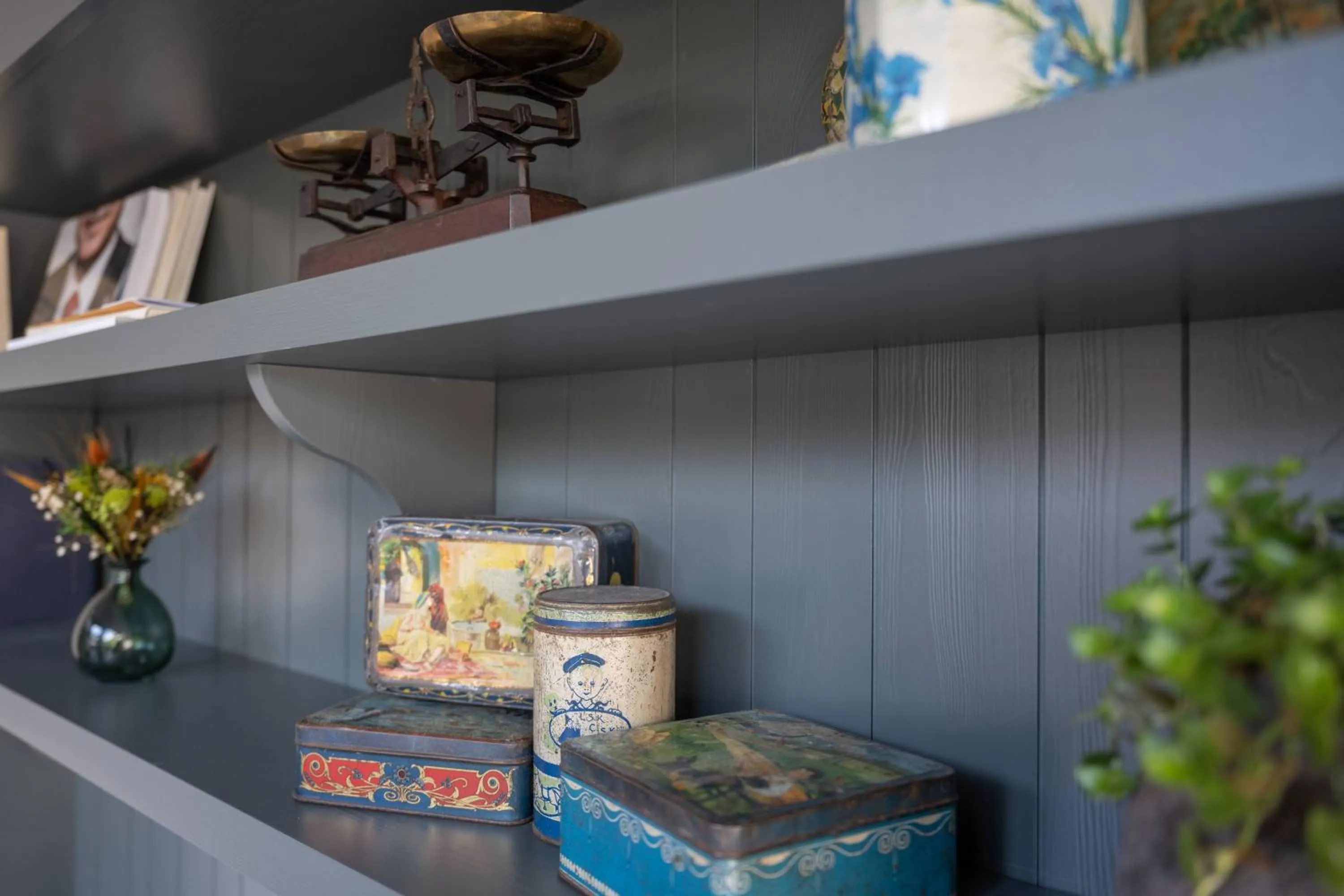 Decorative detail in Le Saint-Nicolas