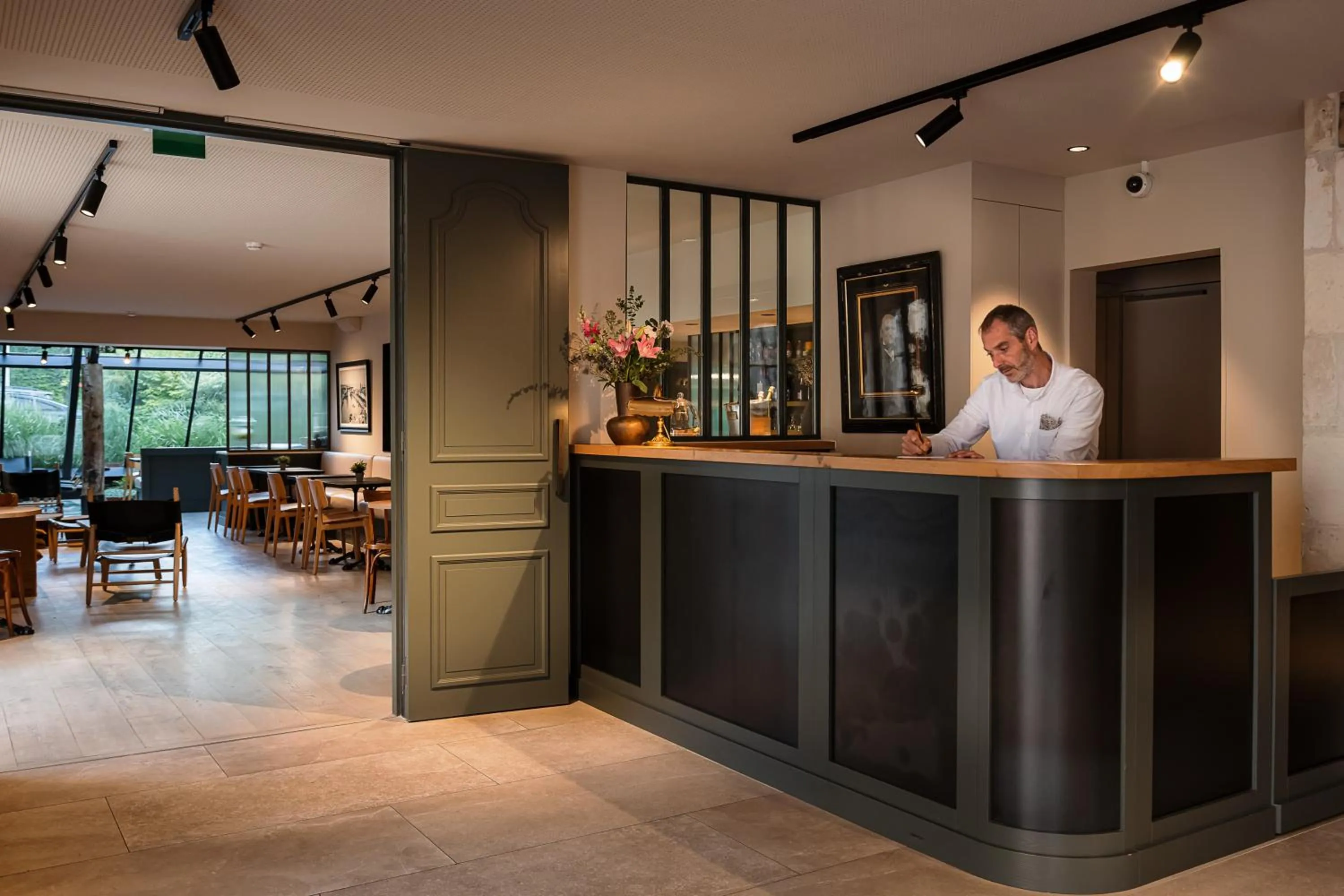 Lobby or reception in Le Saint-Nicolas