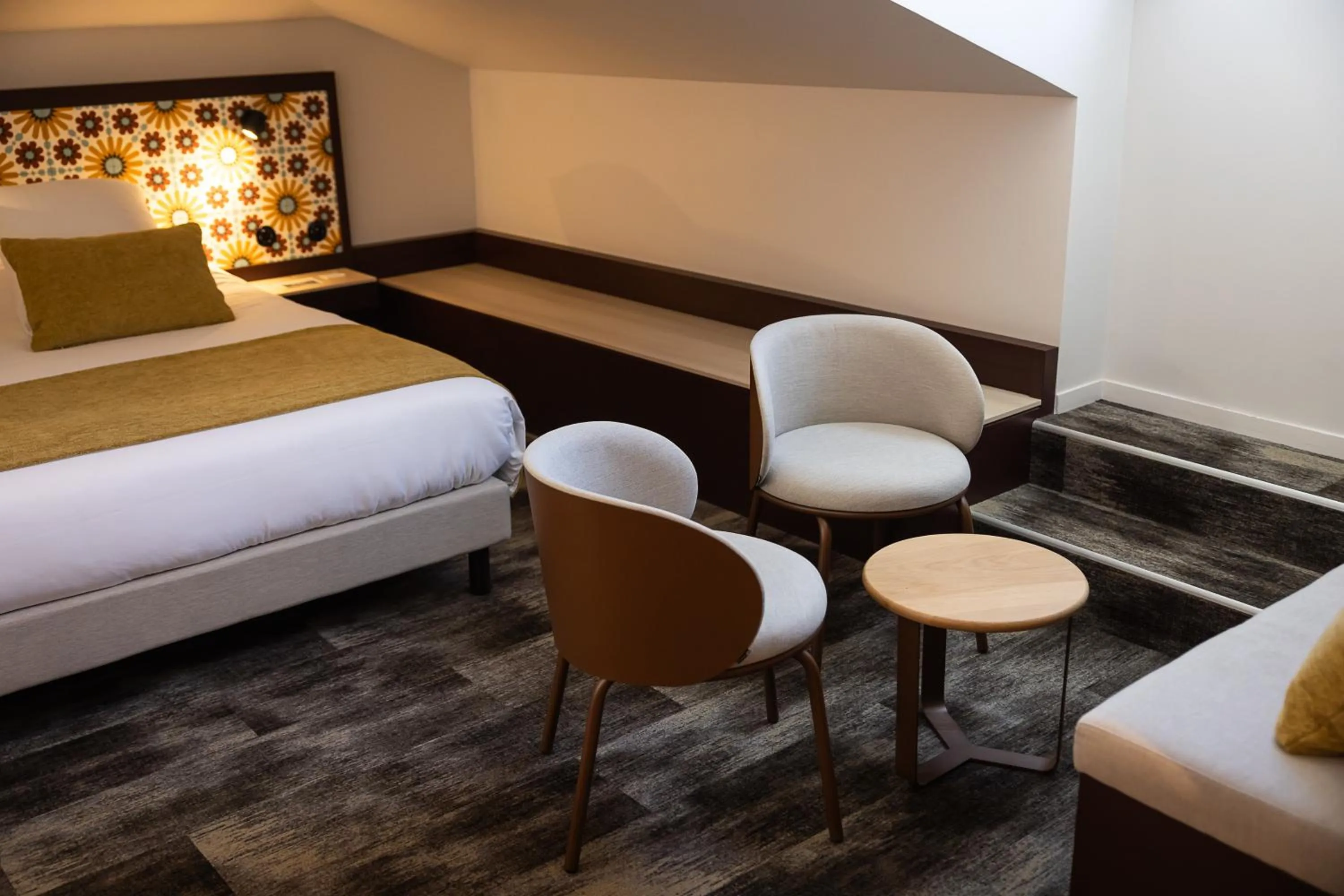 Property building, Bed in Le Saint-Nicolas