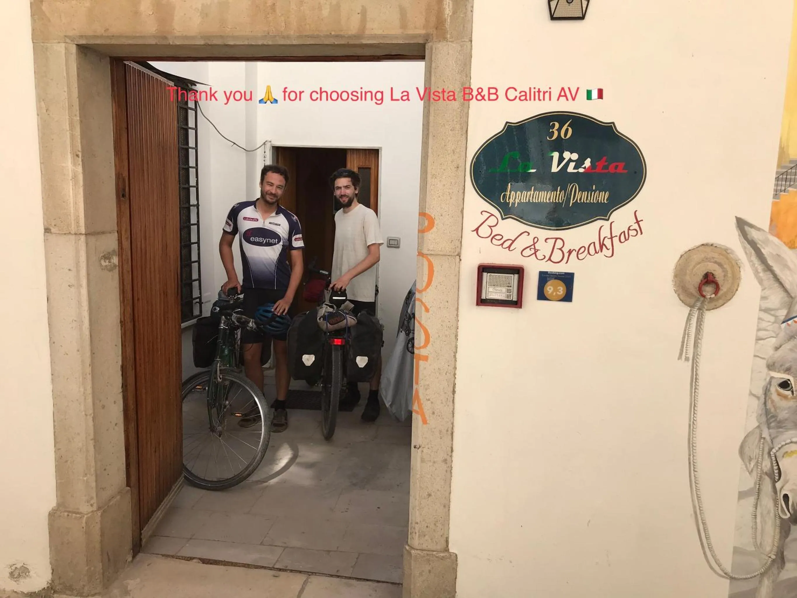 Facade/entrance in La Vista