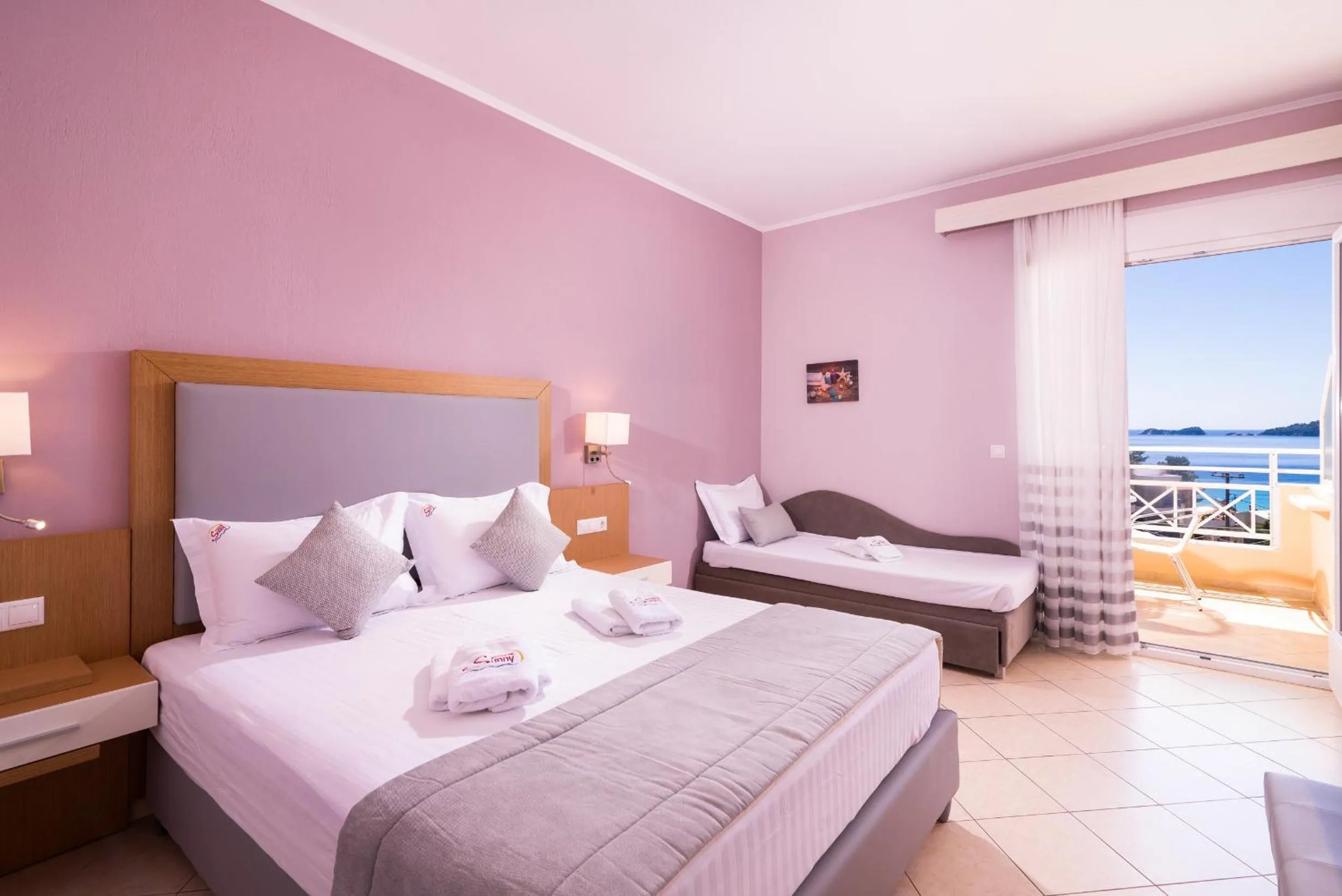 Bed in Sunny Hotel Thassos