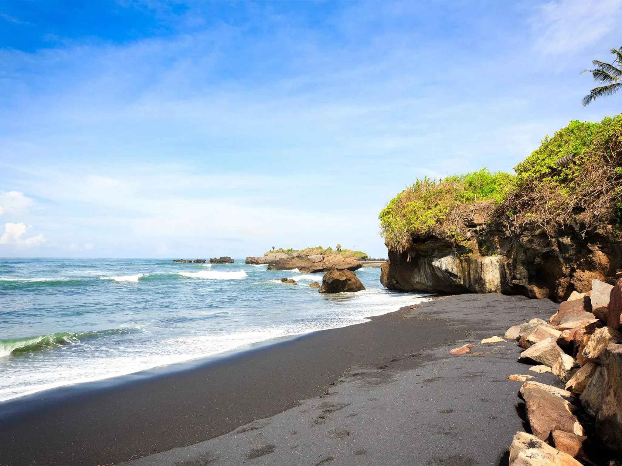 Natural landscape in Villa Maridadi by Elite Havens