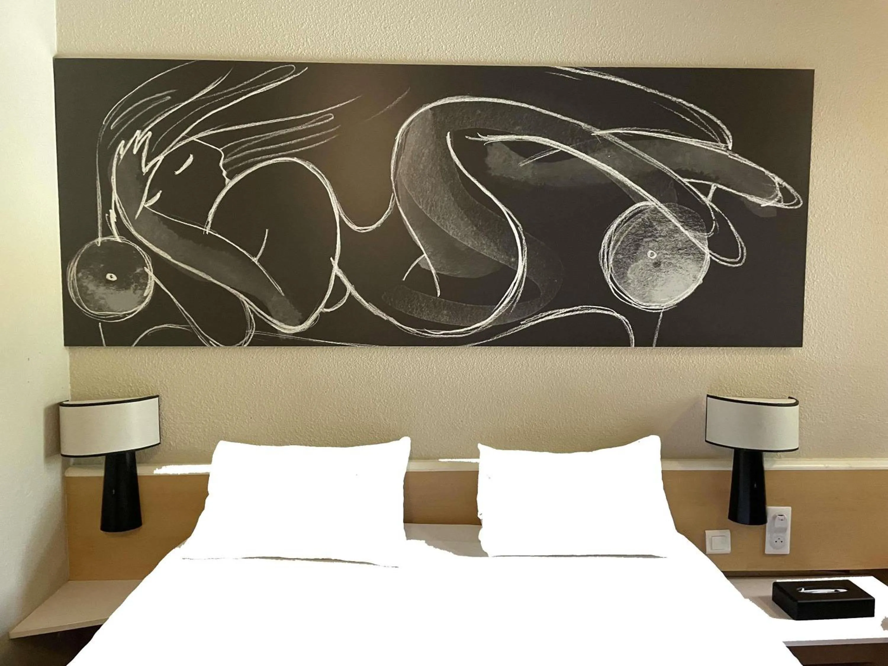 Bedroom, Bed in Hotel ibis Narbonne