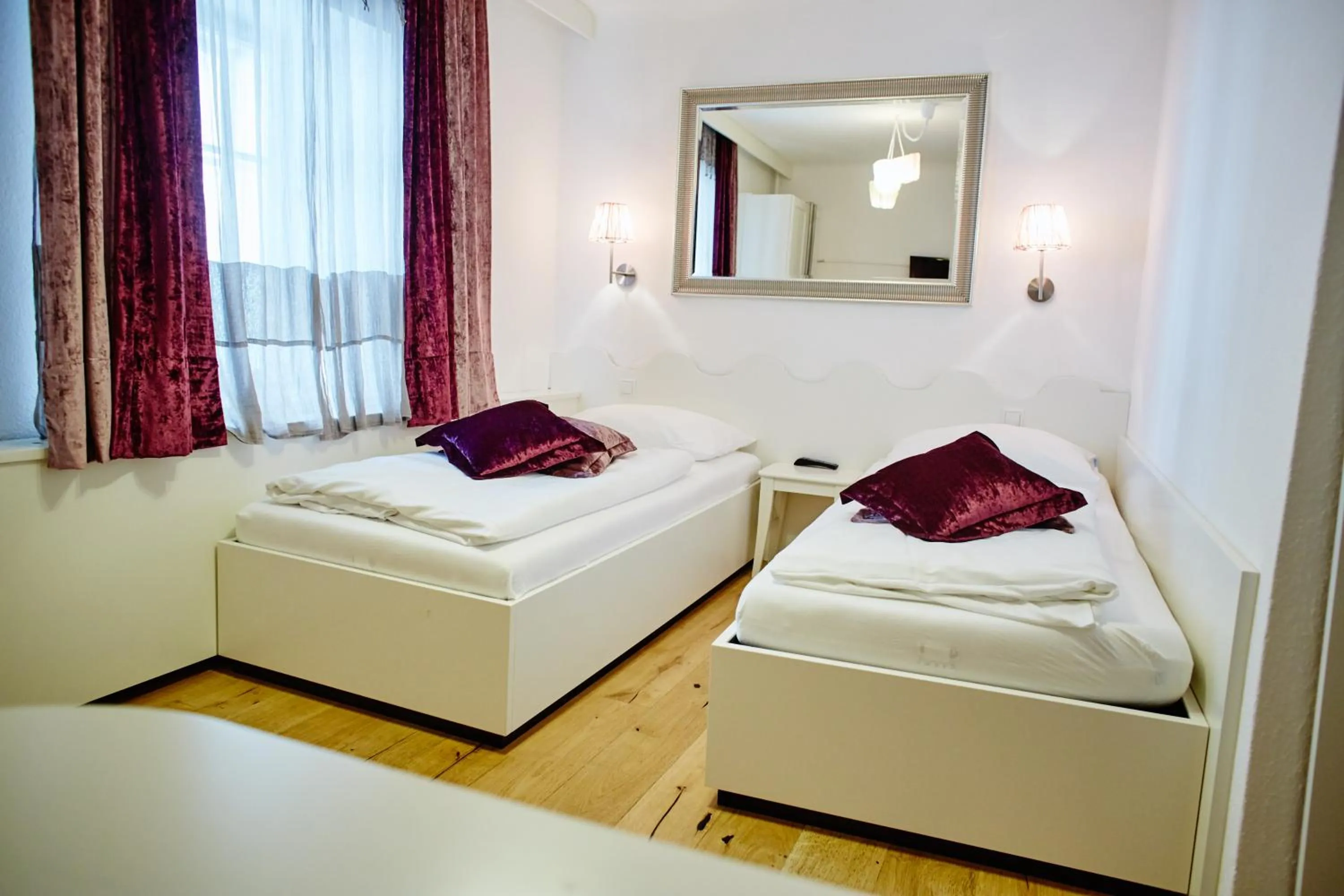 Bed in Madar Café Restaurant zum Fürsten