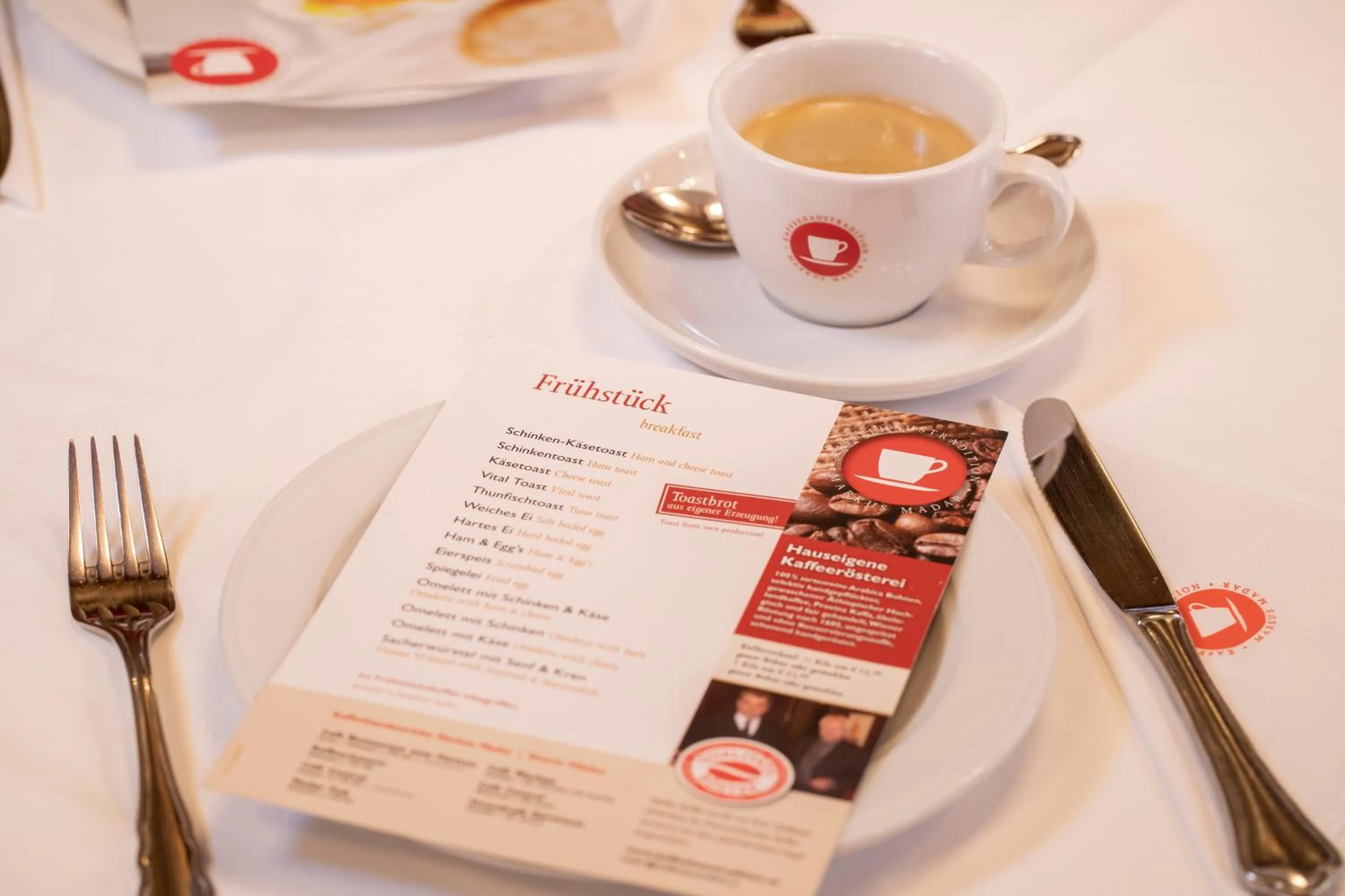 Coffee/tea facilities in Madar Café Restaurant zum Fürsten