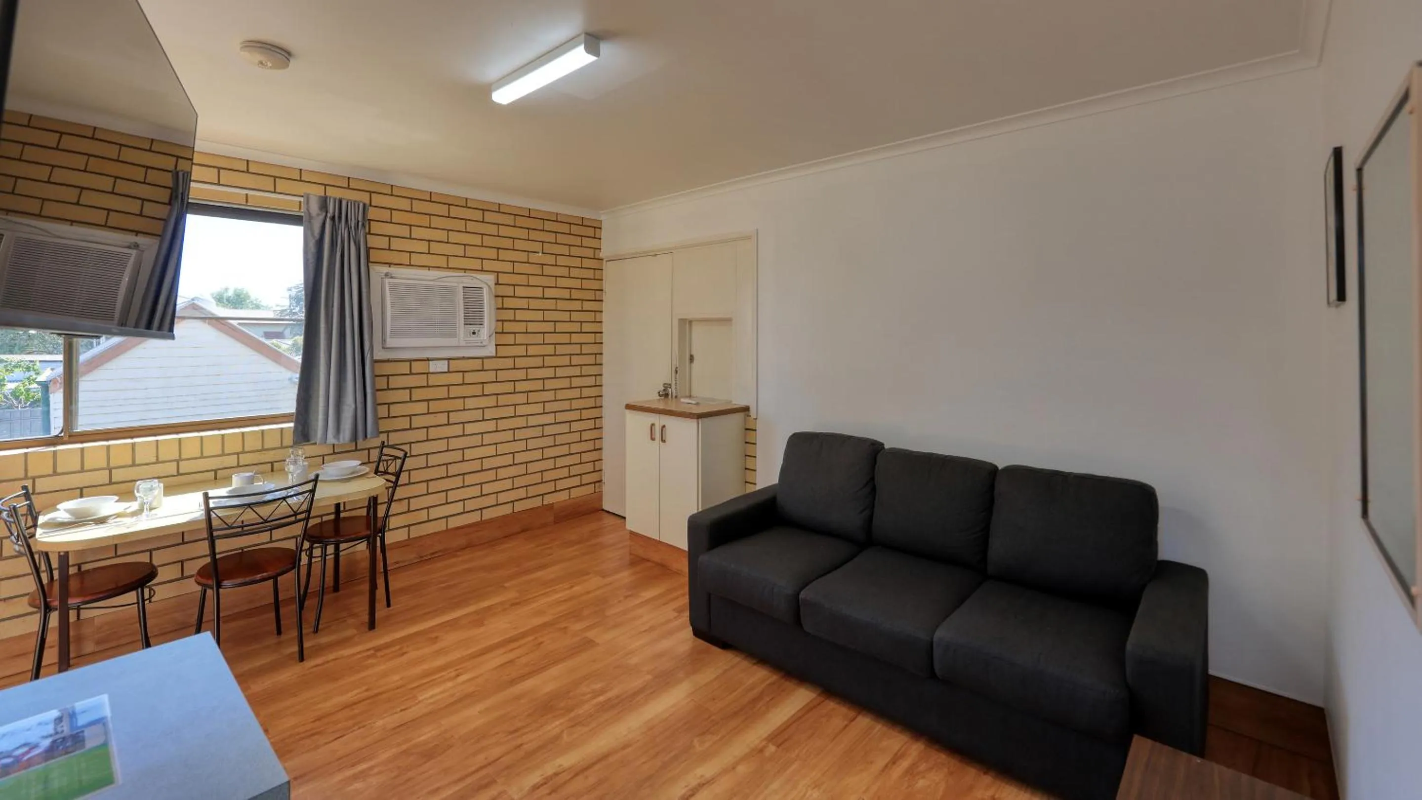 Seating area in Bryants Motel Roma