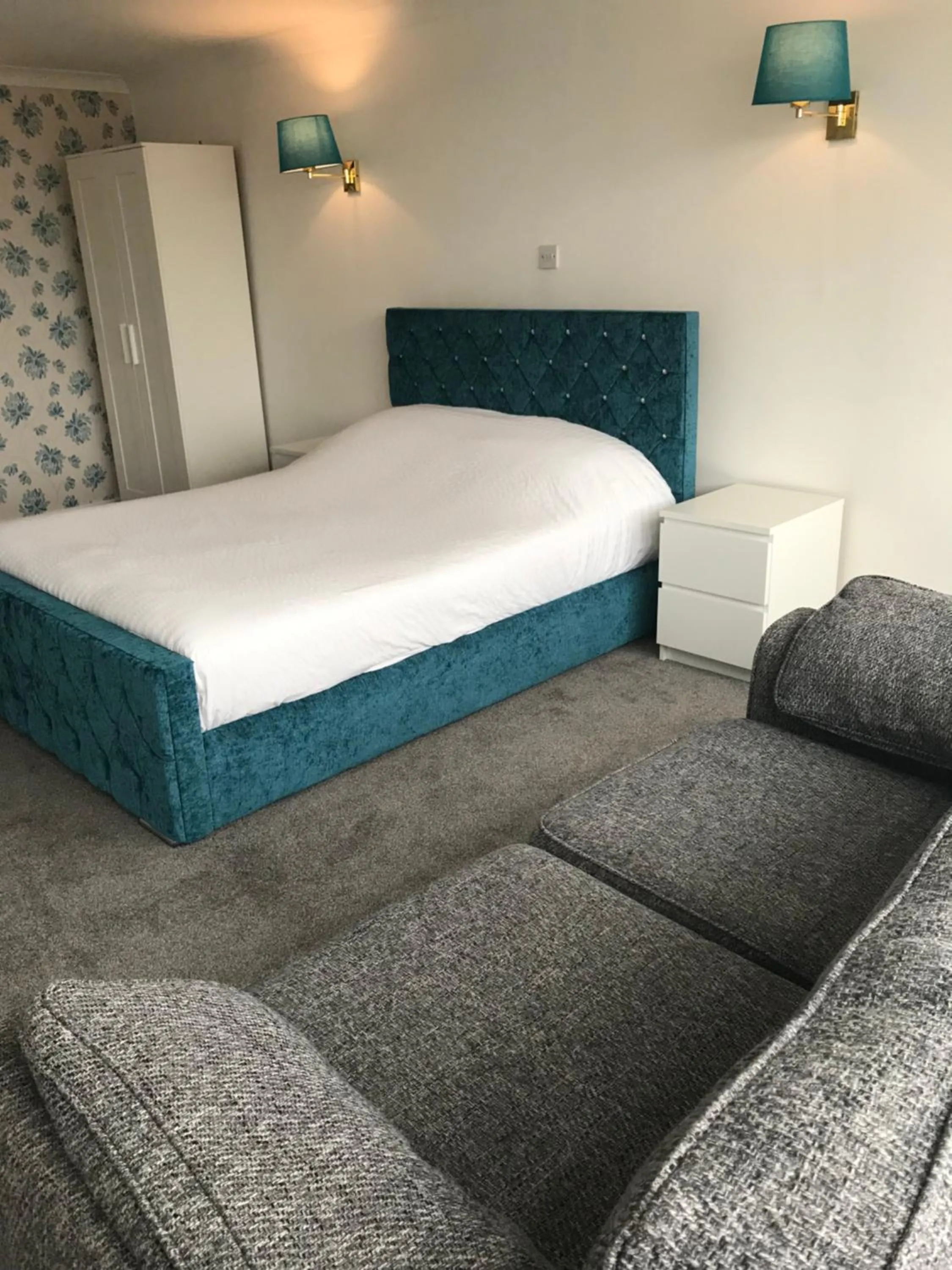 Bedroom, Bed in The Highfield Hotel