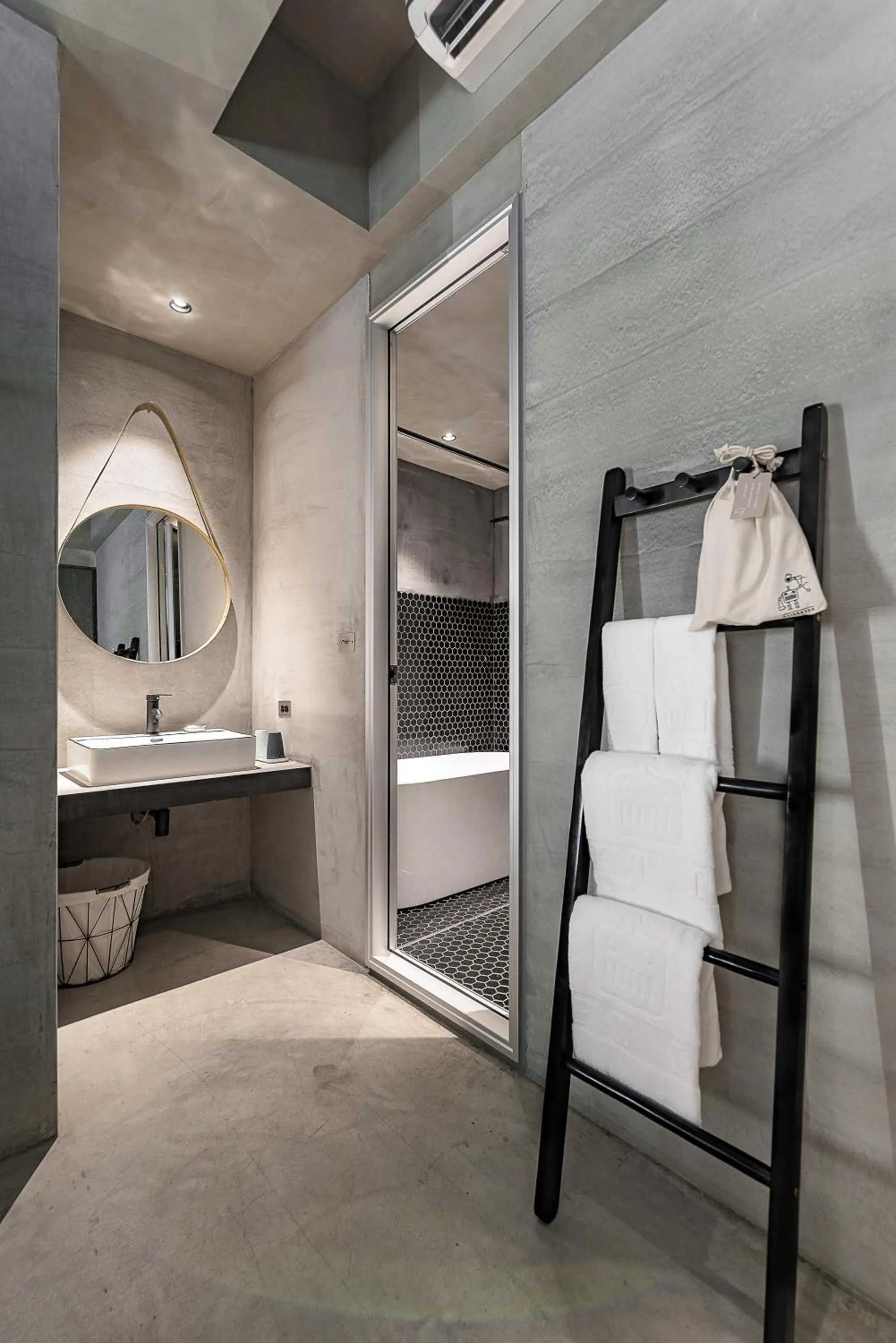 Bathroom in Loft Inn