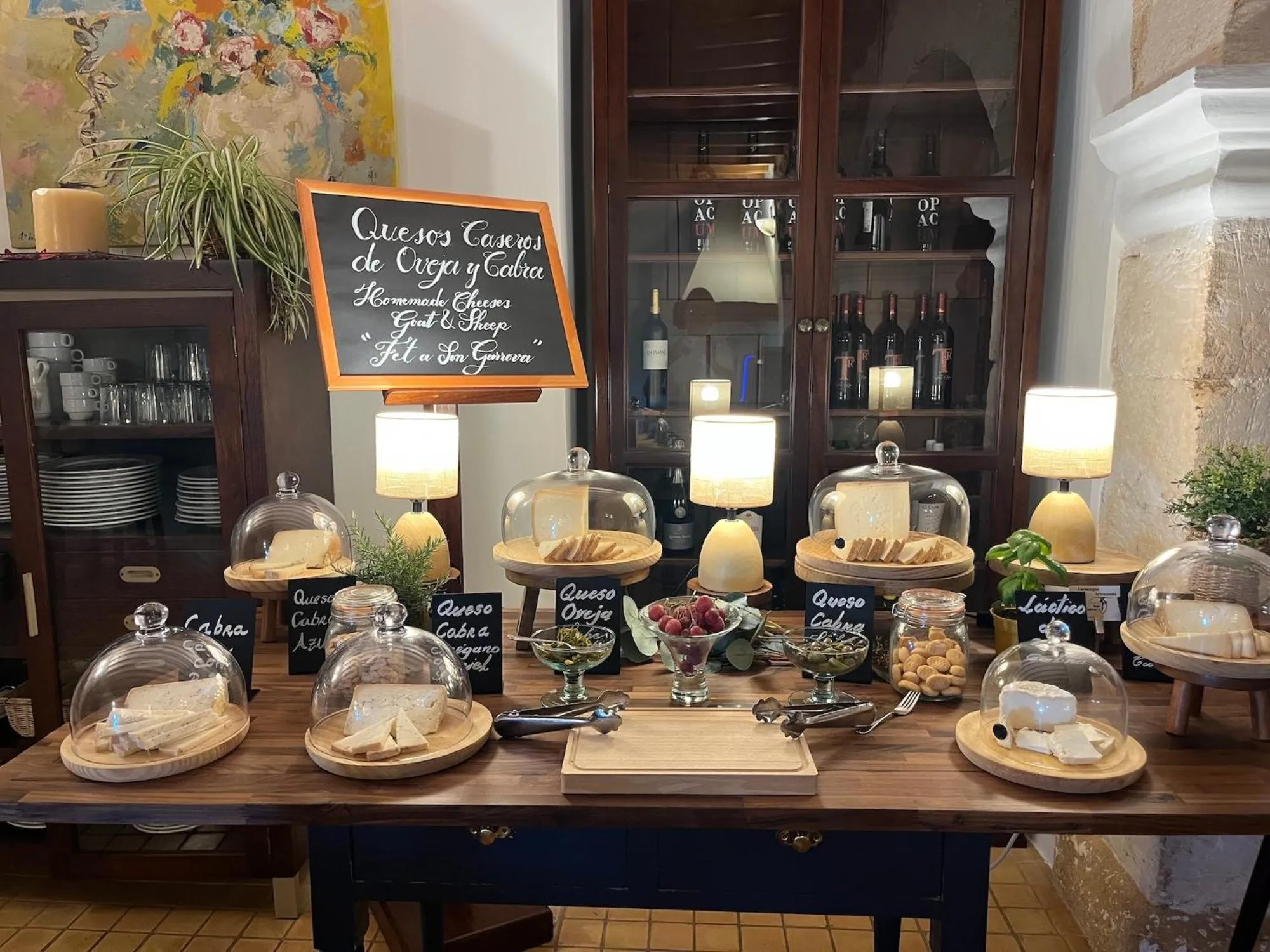 Food and drinks in Finca Hotel Ses Cases Noves