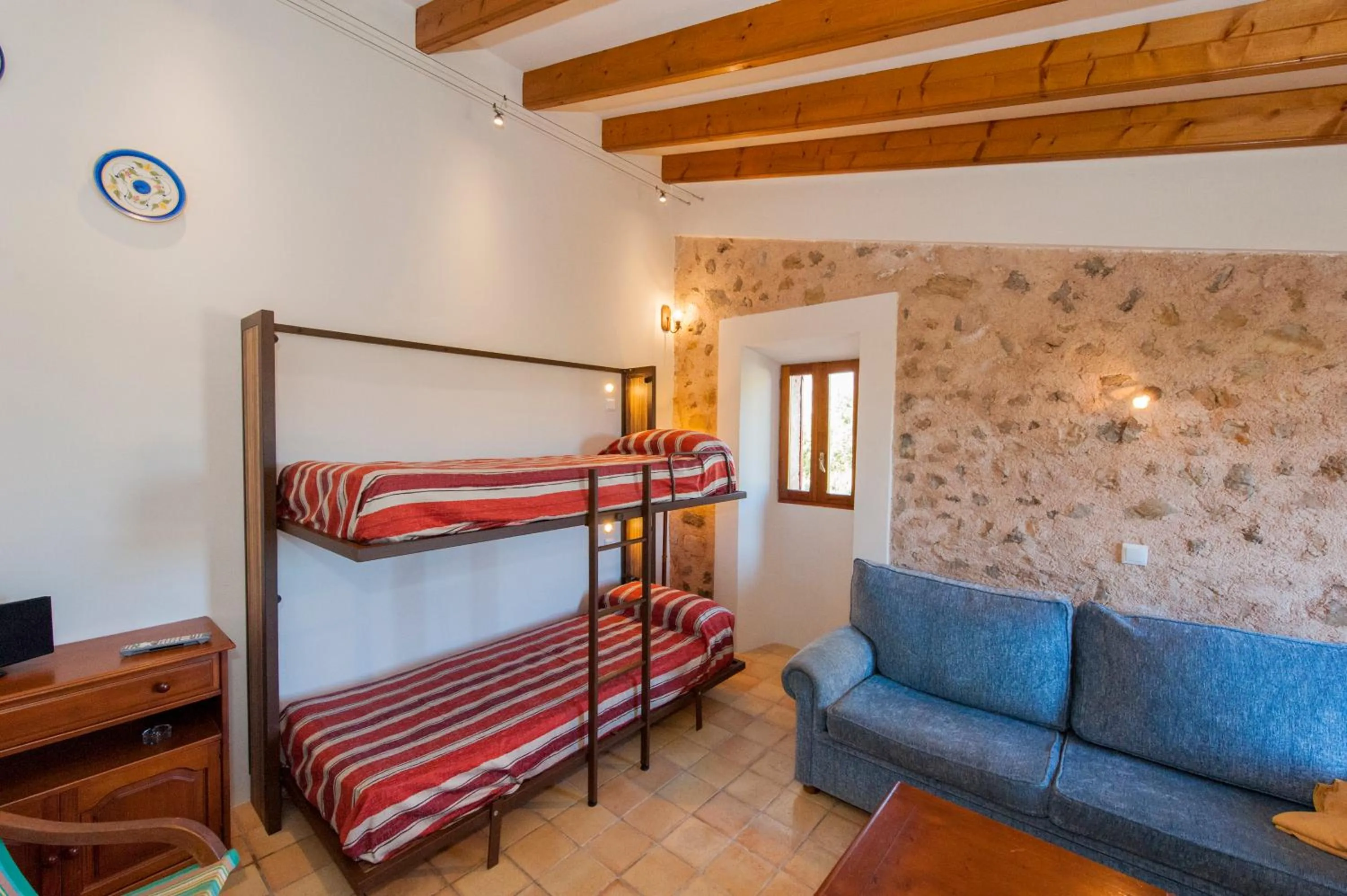 bunk bed, Bed in Finca Hotel Ses Cases Noves