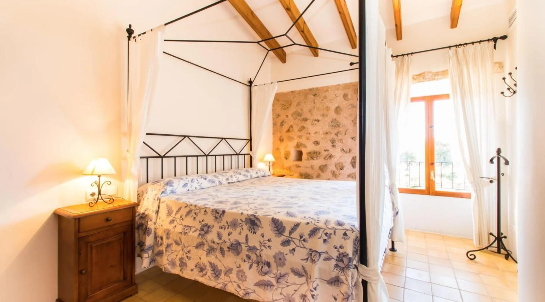 Bed in Finca Hotel Ses Cases Noves