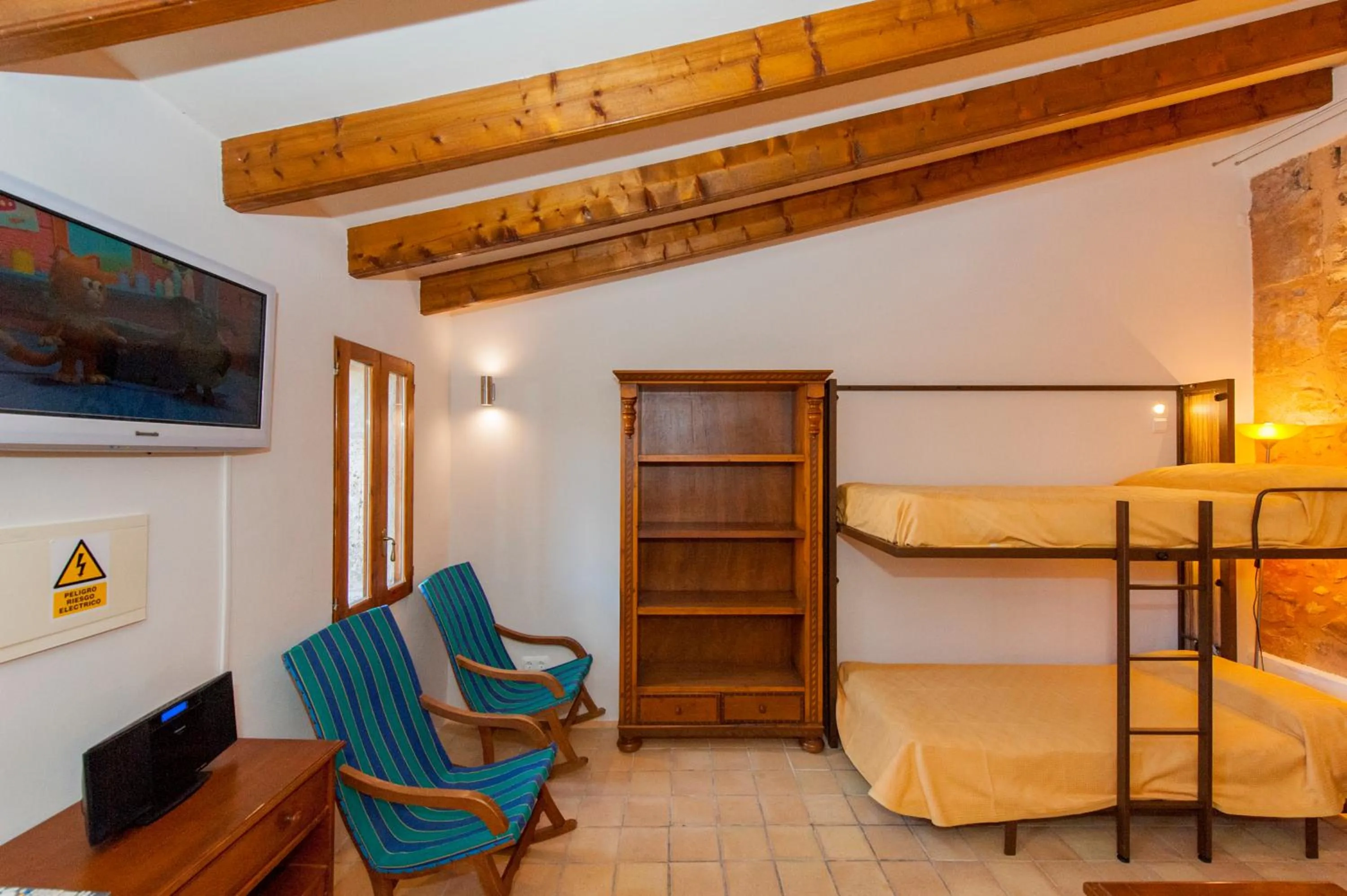 bunk bed, Bed in Finca Hotel Ses Cases Noves
