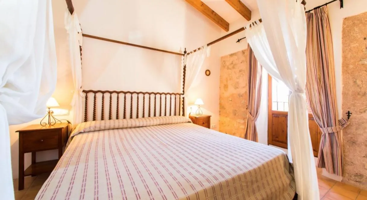 Bed in Finca Hotel Ses Cases Noves