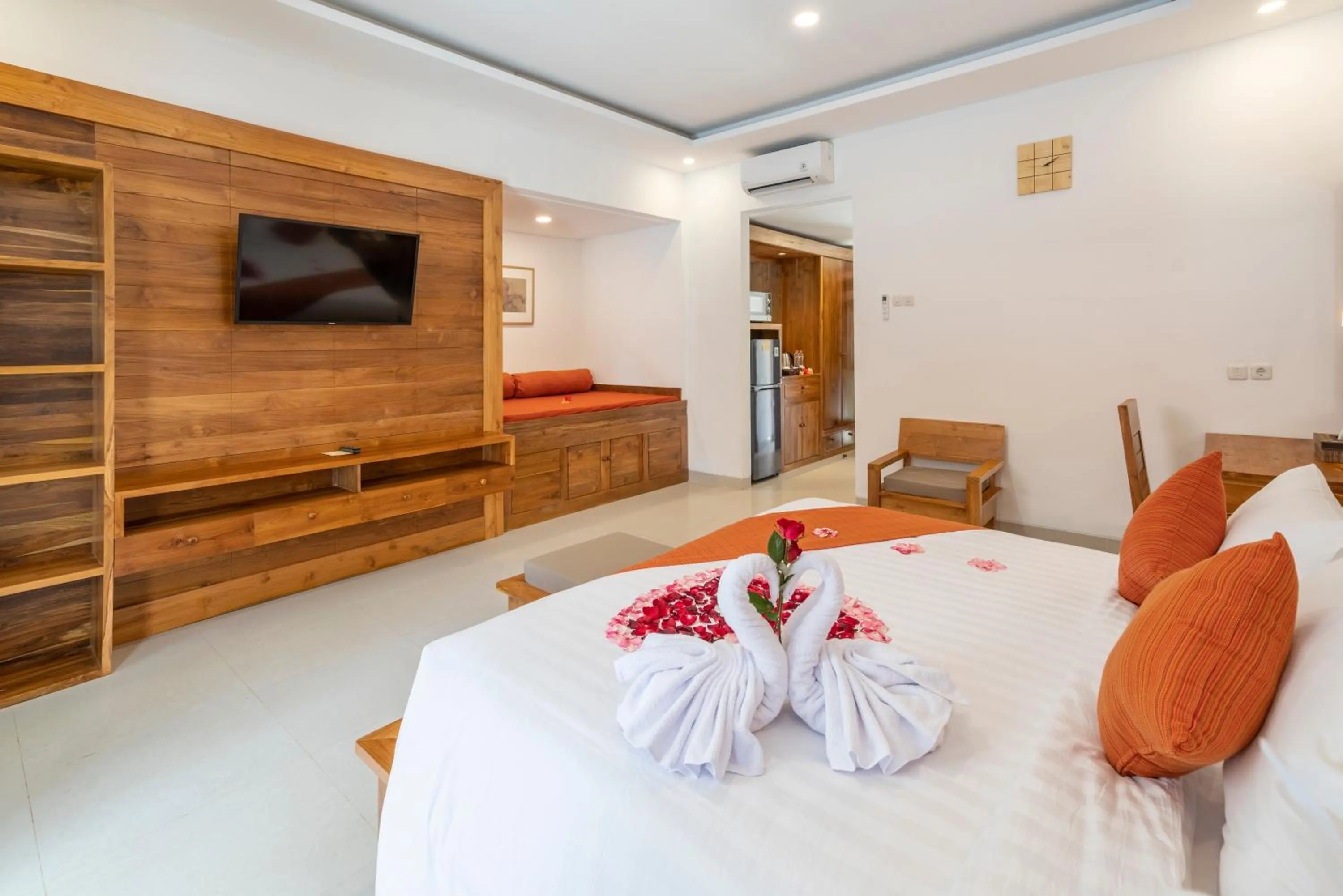 Living room, Bed in The Salila Beach Resort