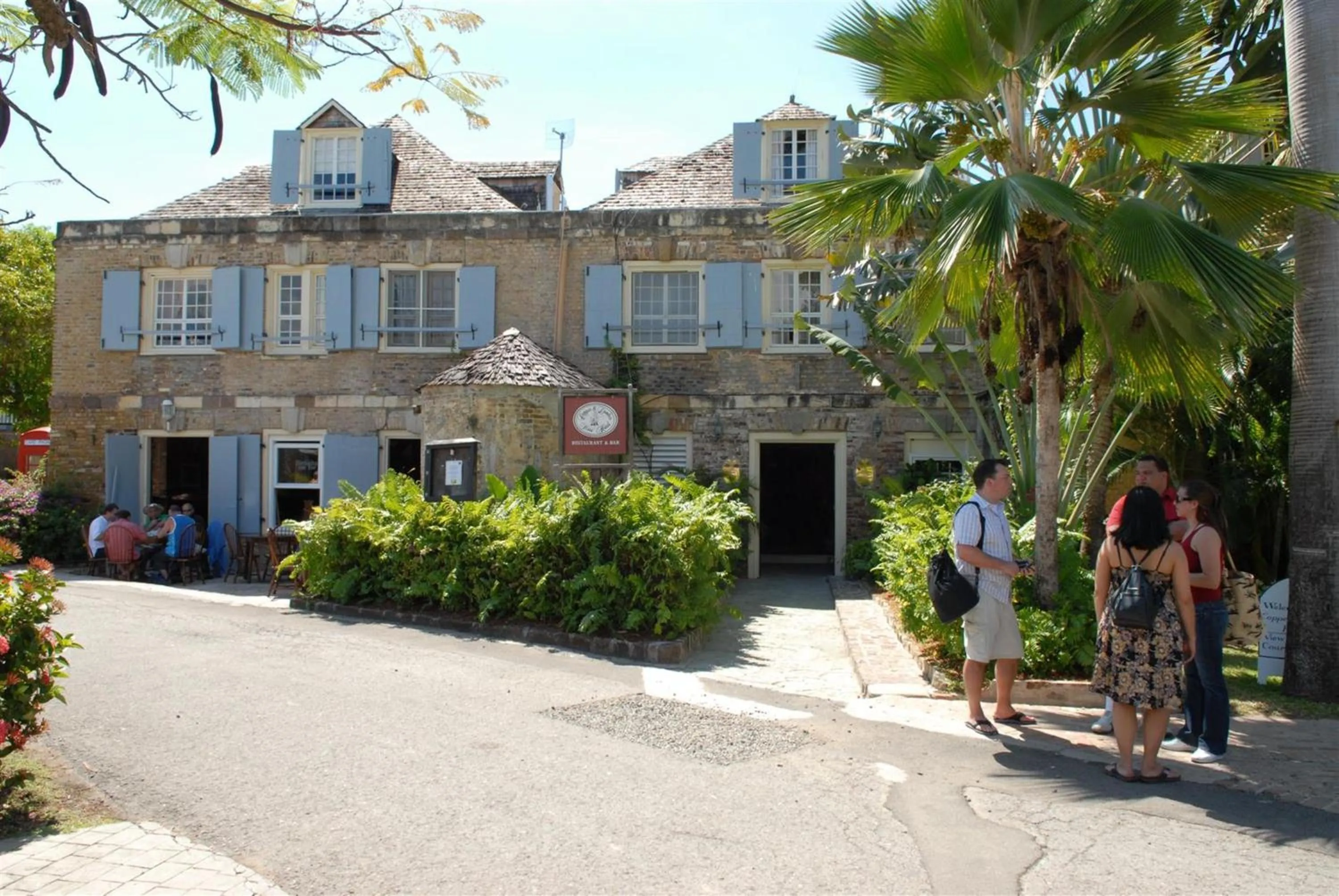 Facade/entrance in Copper and Lumber Store Hotel