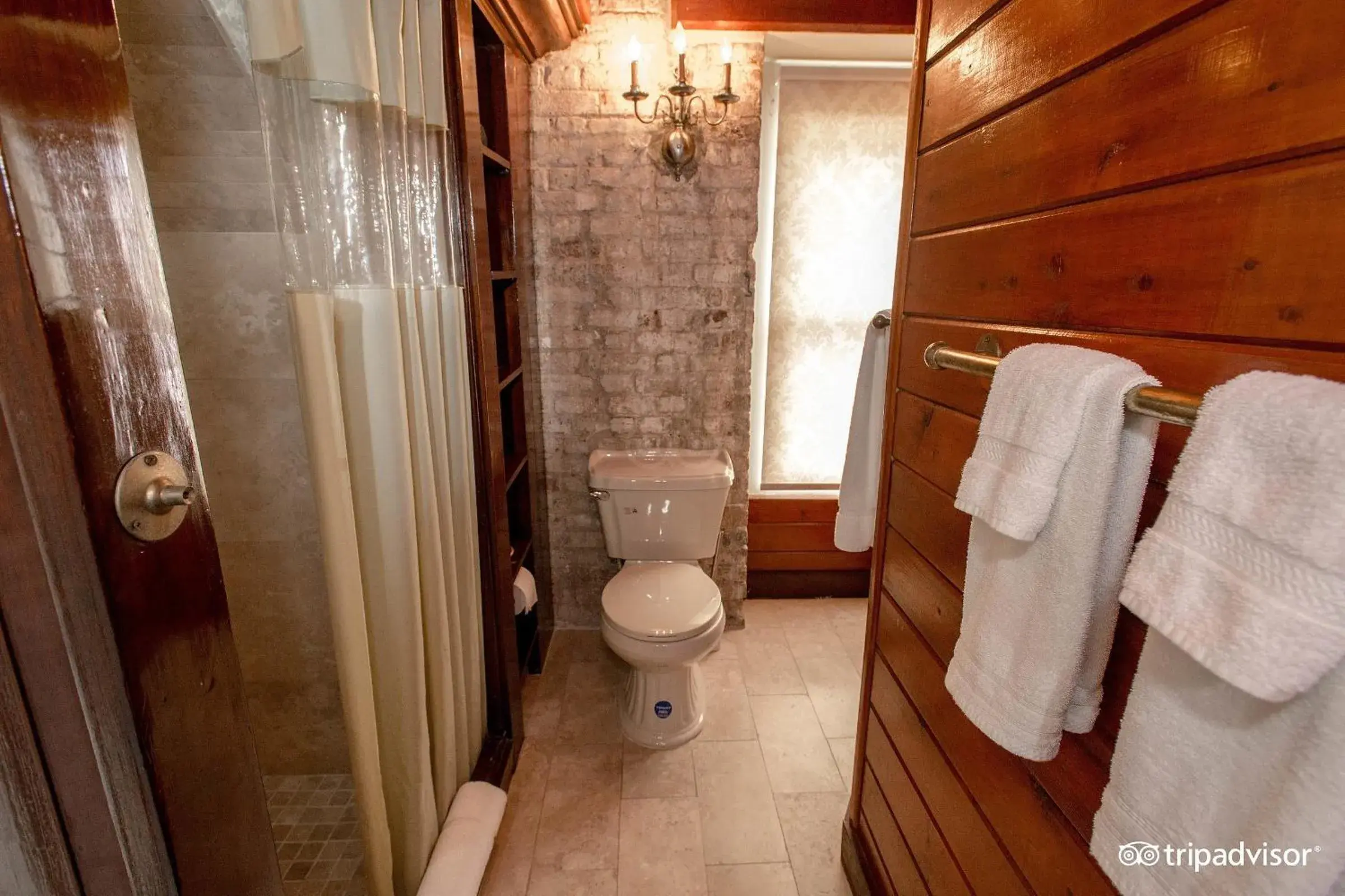 Georgian Studio - single occupancy in Copper and Lumber Store Hotel Georgian Studio - single occupancy in Copper and Lumber Store Hotel