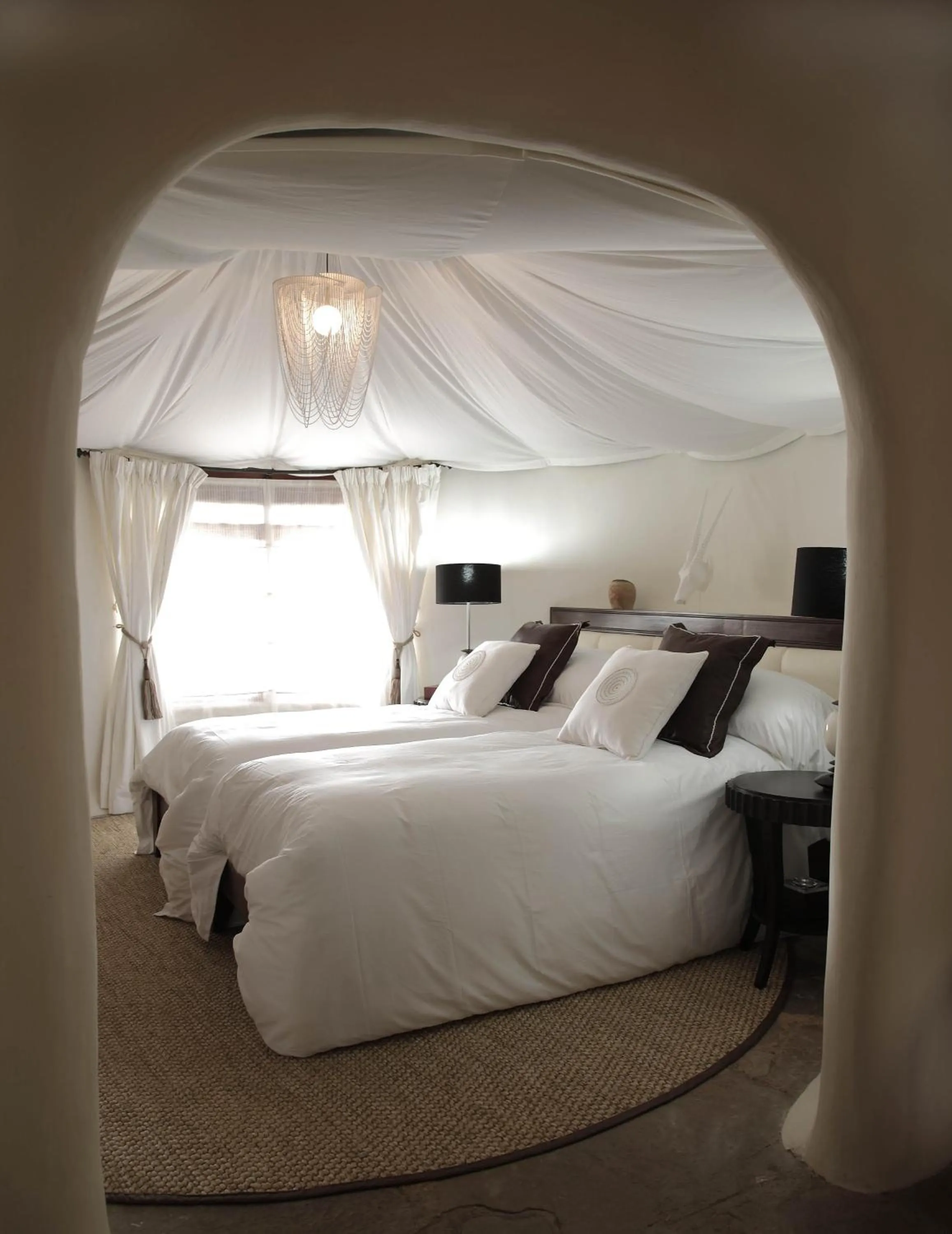 Day, Bed in Olarro Lodge