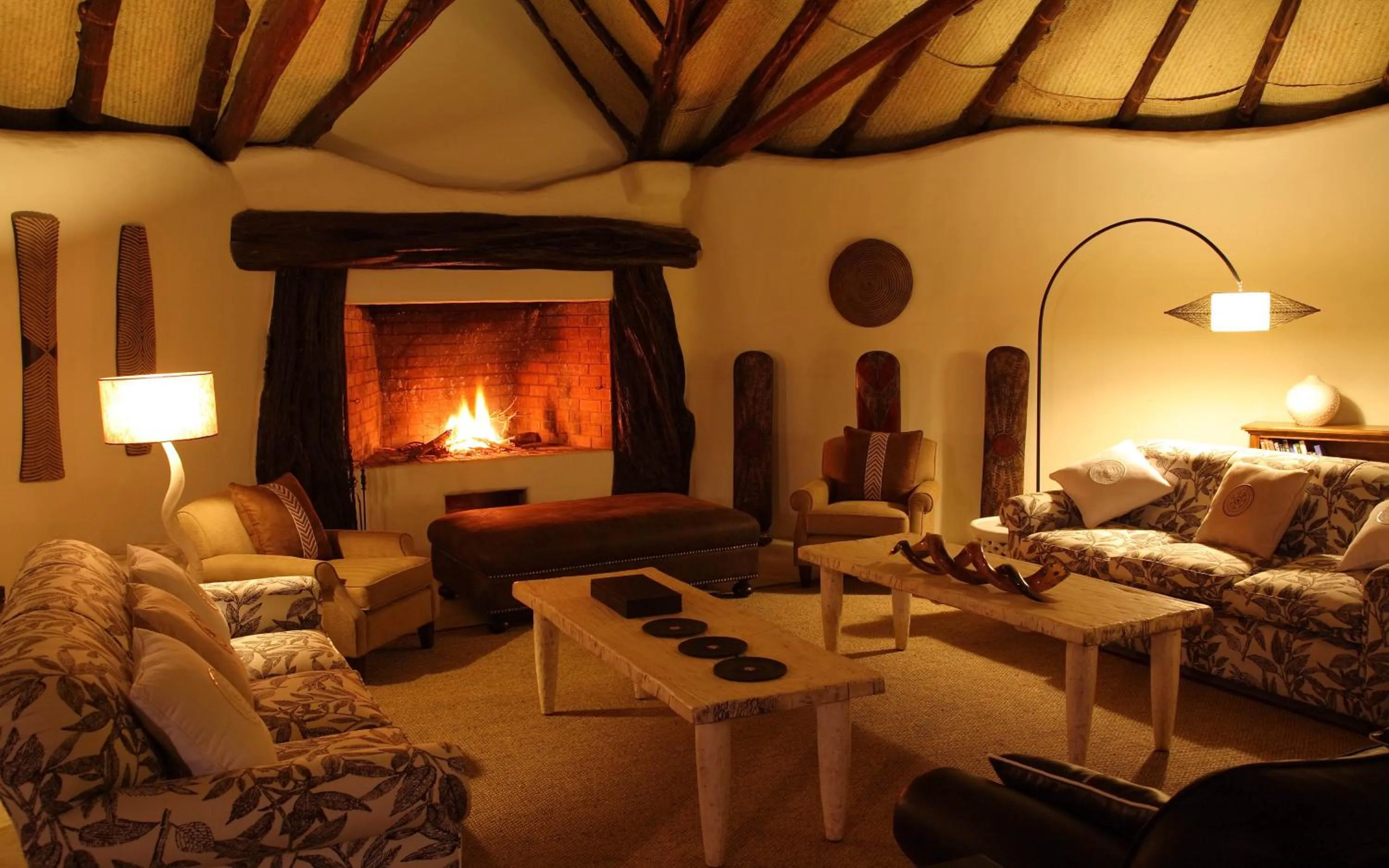 Living room in Olarro Lodge