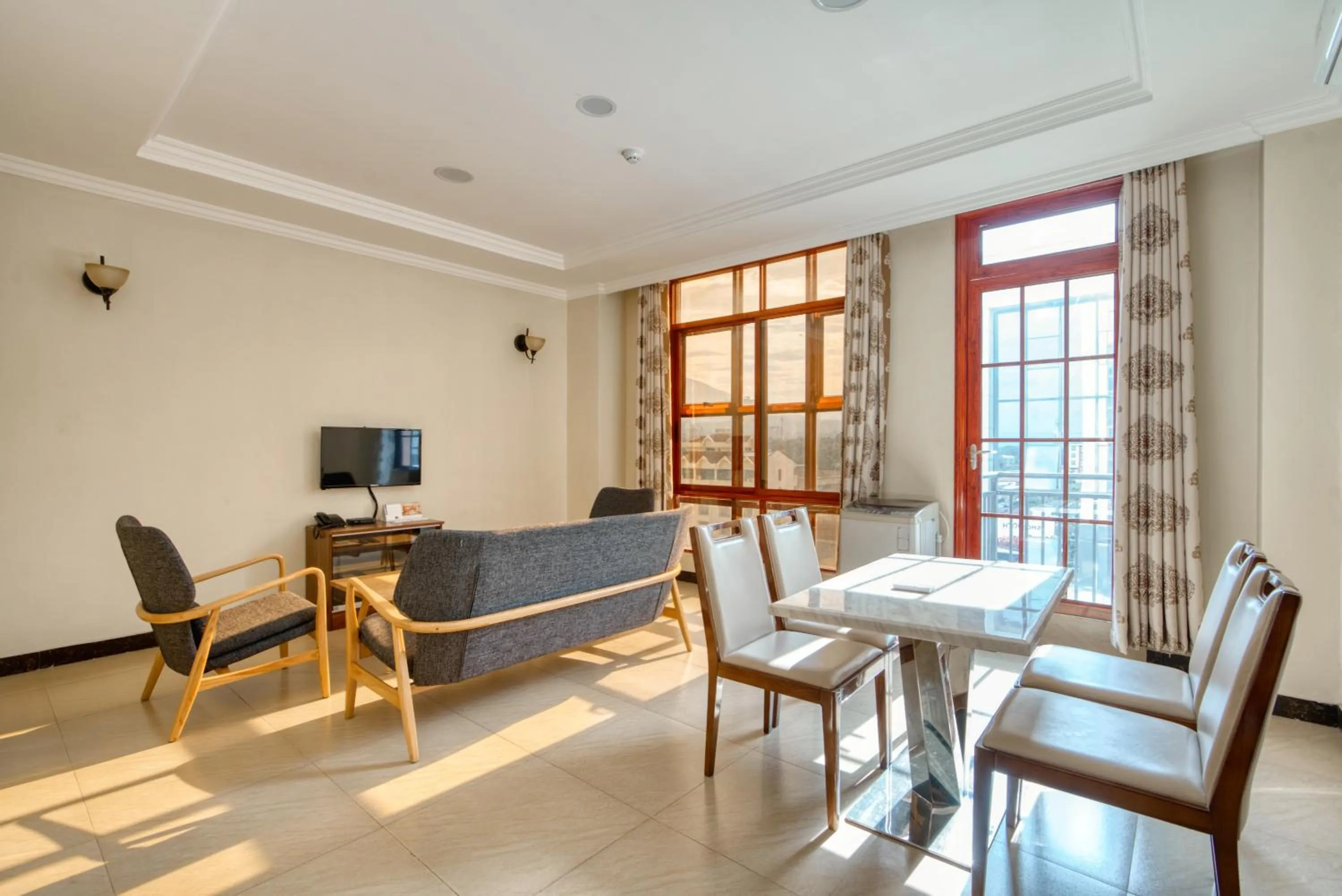 TV and multimedia in Kibo Palace Apartments