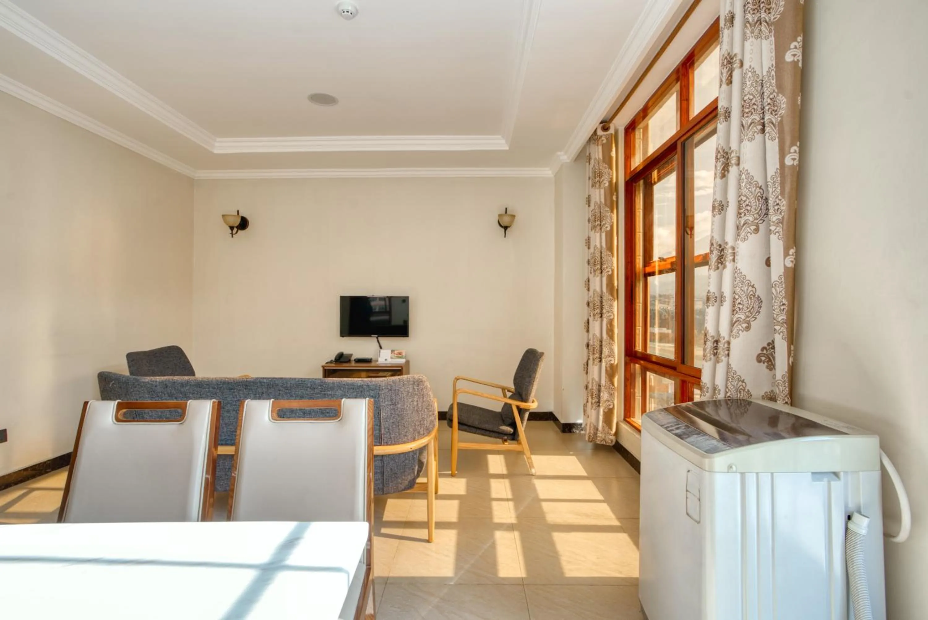 TV and multimedia in Kibo Palace Apartments