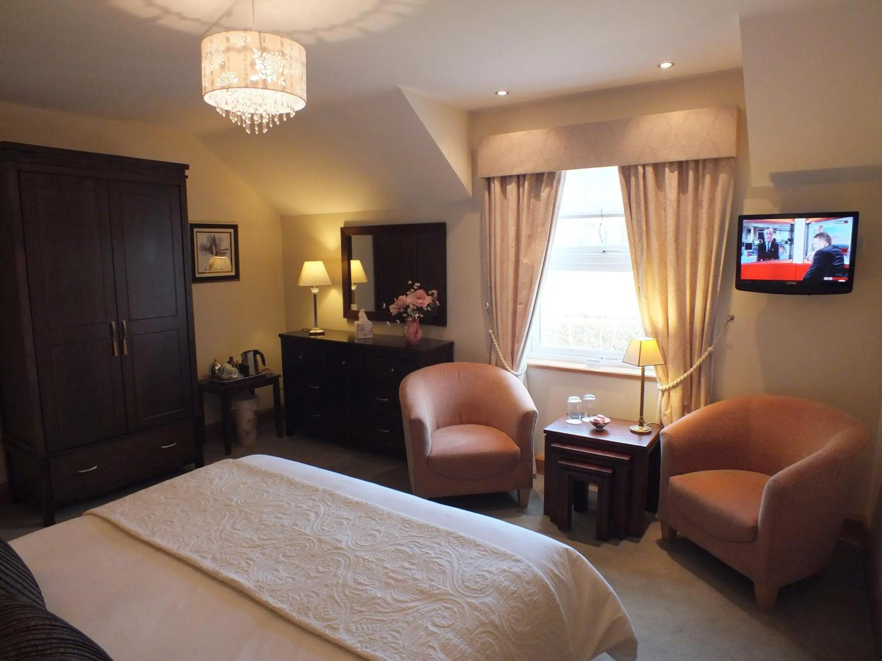 Bed in Crowfield Country House