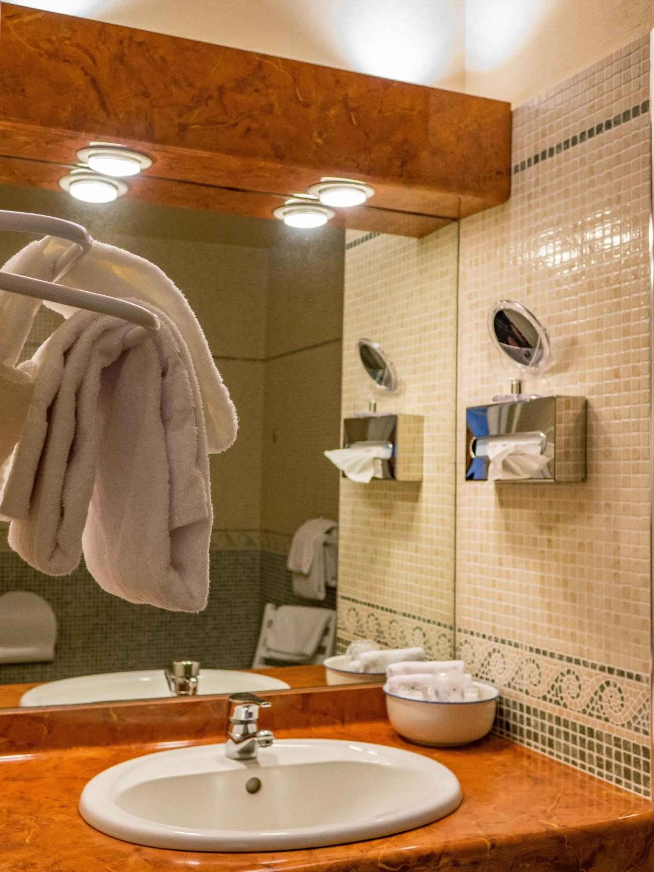 LOGIS - Belle Hôtel, Lille-Ouest